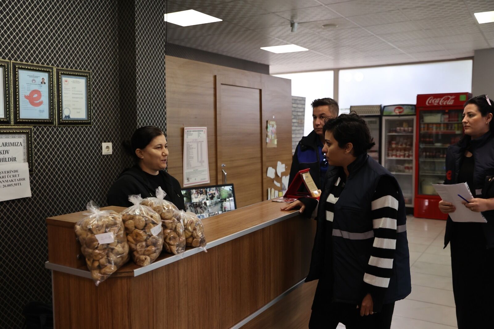 Baskan Yetiskinden Efelere Yildiz Gibi Proje Kent Dostu Isletmeler Yogun Ilgi Goruyor 619570 6512B332B7D6Bde2C2F2Efce0Afbe094