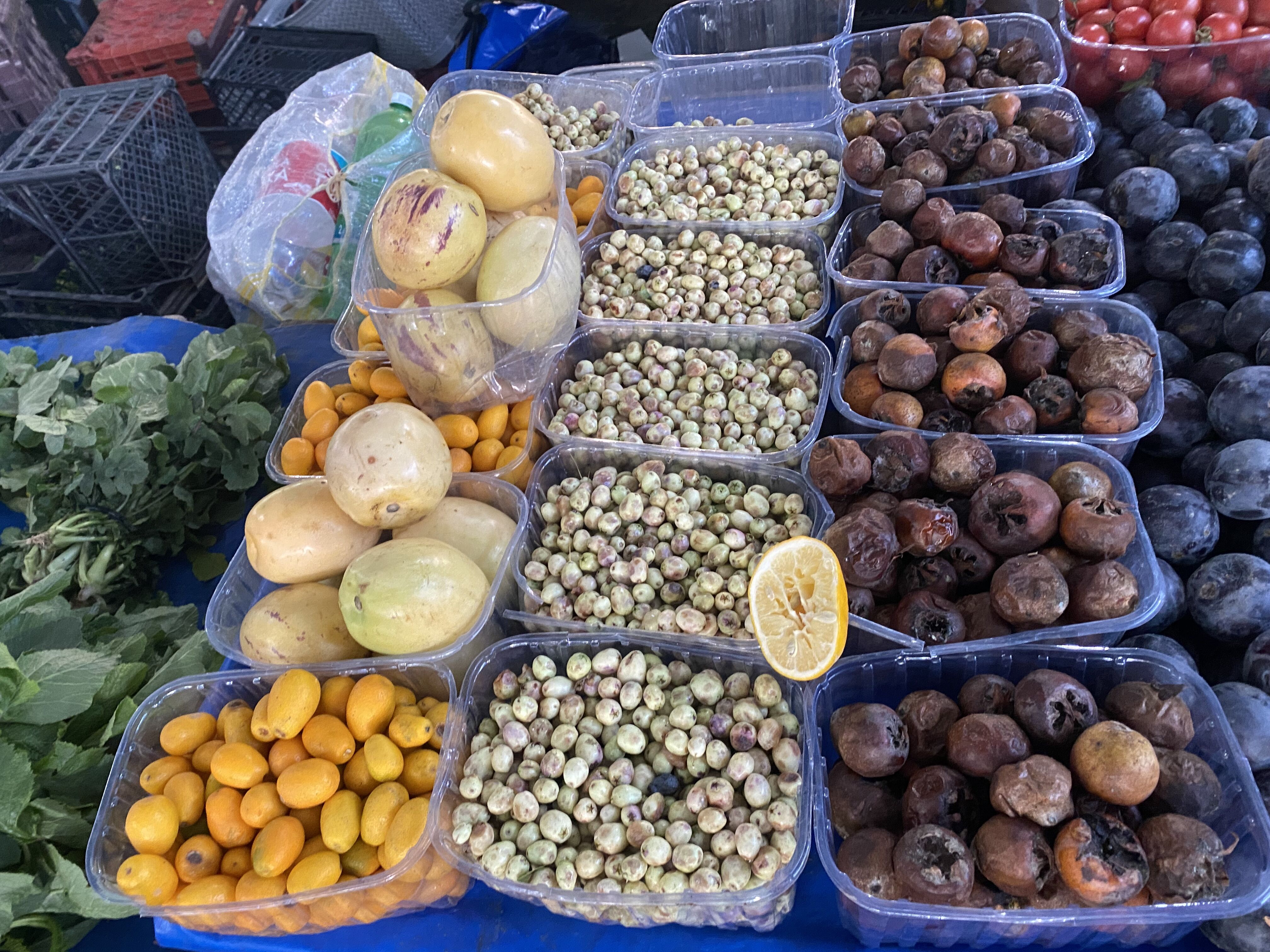 Incirliova Pazarinda Dikkat Ceken Tezgah Bu Tezgaha Ugrayan Sifa Depoluyor 621462 E11Cd61B3Fbdacde0Bdec70F0995Ce13