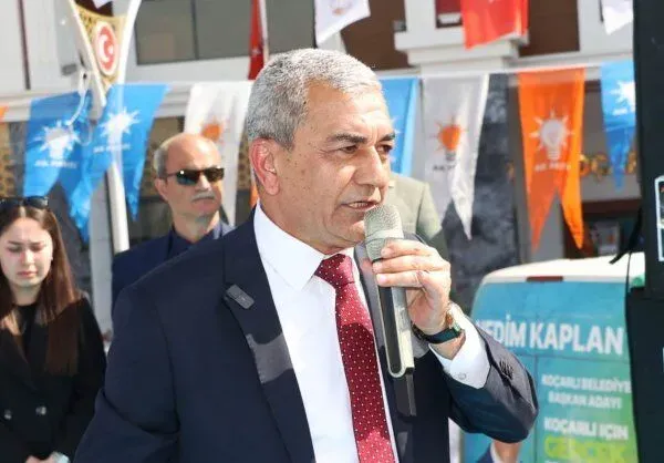 Kocarlinin 65 Yillik Tarihi Hastanesi Yok Oluyornedim Kaplandan Yikima Tepki Menderesin Hatirasi Olan Bu Binanin Yikilmasina Karsiyim 620702 B791Ce9C800118D0202F37811E20Bd7D