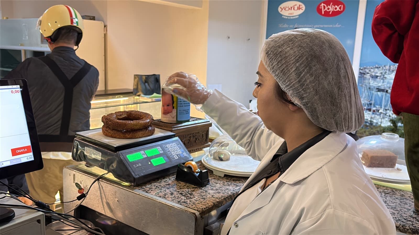 Kusadasinda Simit Fiyatlari Denetimden Gecti 619743 422F103B0A4973D4D589Da46C10Af19E