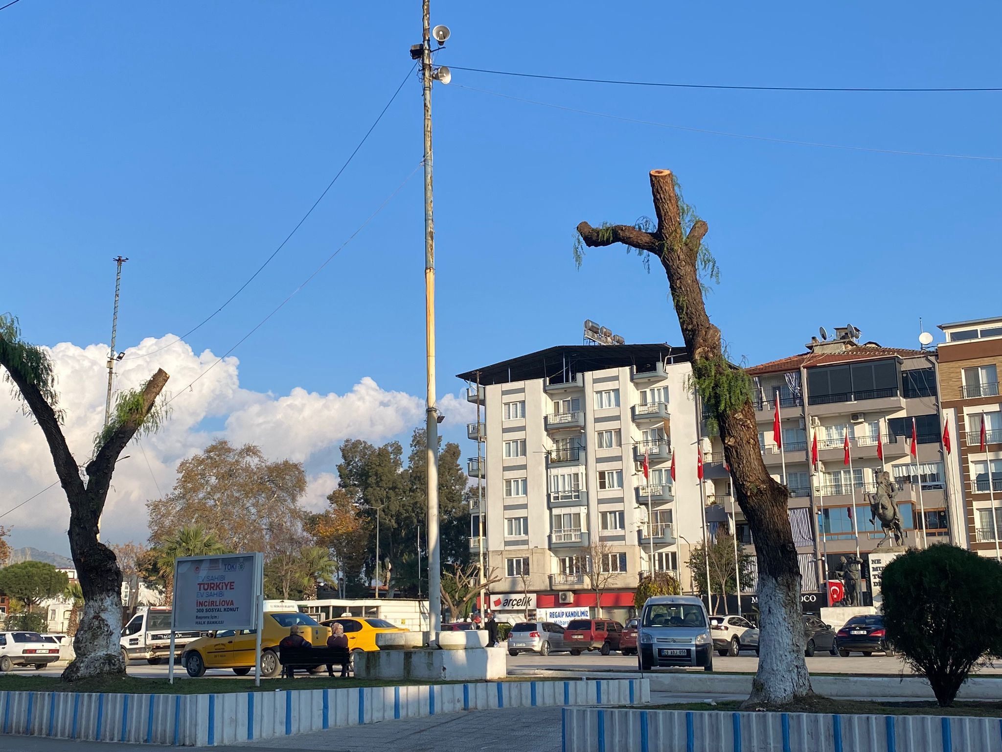 CHP'li Aytürk'ten İncirliova Belediyesi'ne kırık karne