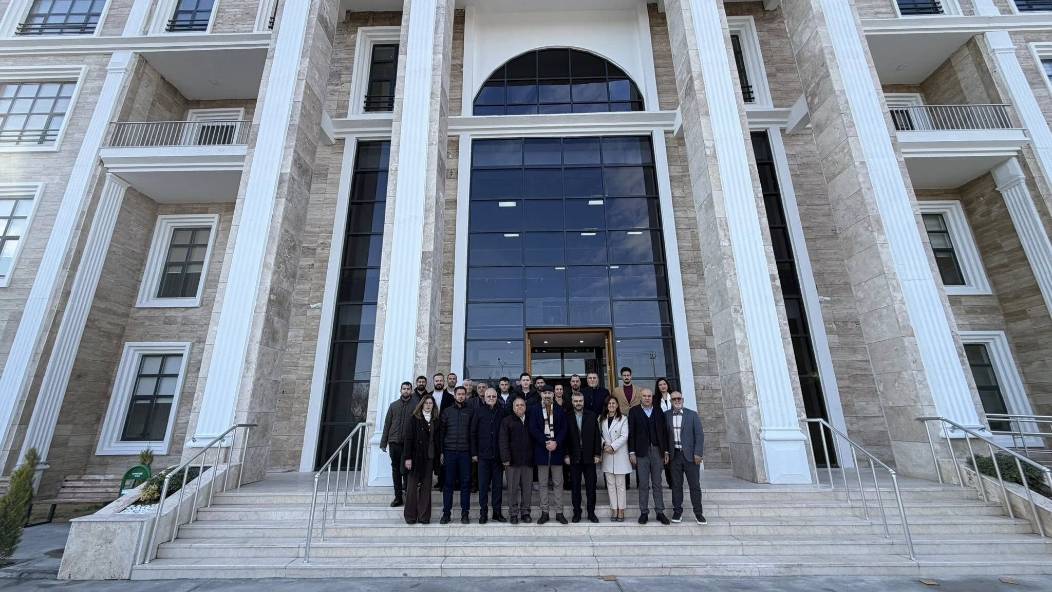 Milletvekili Ozmenden Soke Cikarmasi 626644 42Cb710944A075B757601F5A4551546D