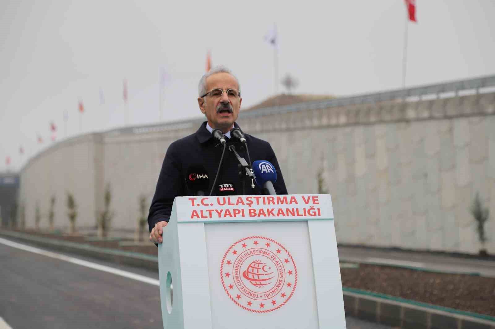 Bakan Uraloğlu açıkladı! Sürücülere yeni yıl şoku