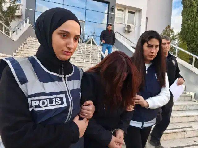 5 Gunluk Bebege Siddet Uygulayan Hemsirenin