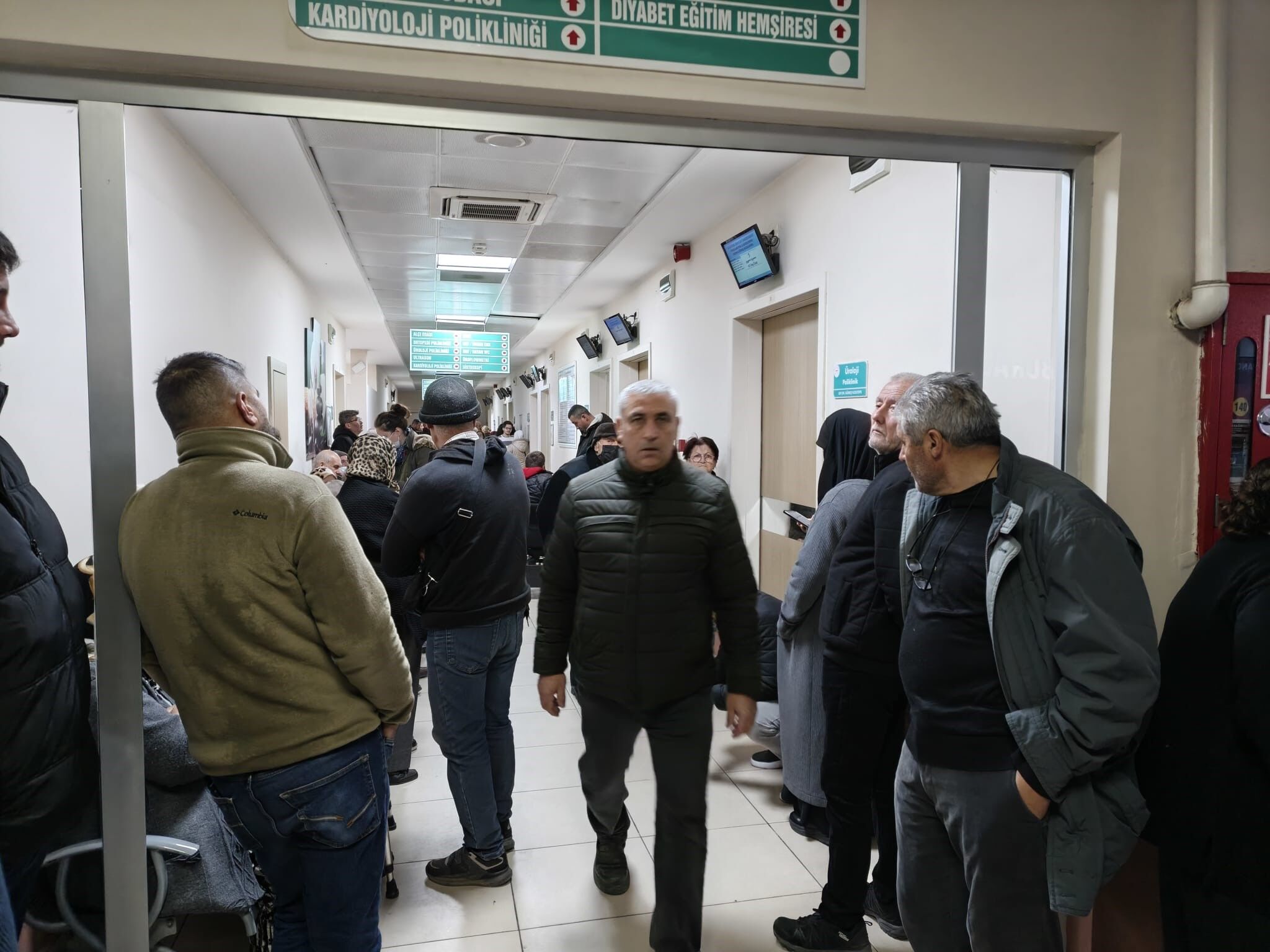 Aydın'daki hastanede büyük yoğunluk: Vatandaşlar akın etti