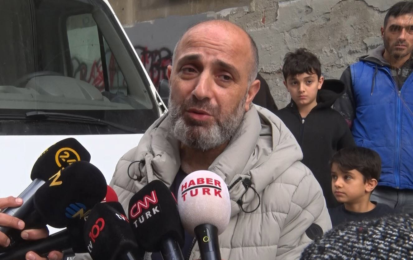 Aynı aileden 3 kişi evlerinde ölü bulundu