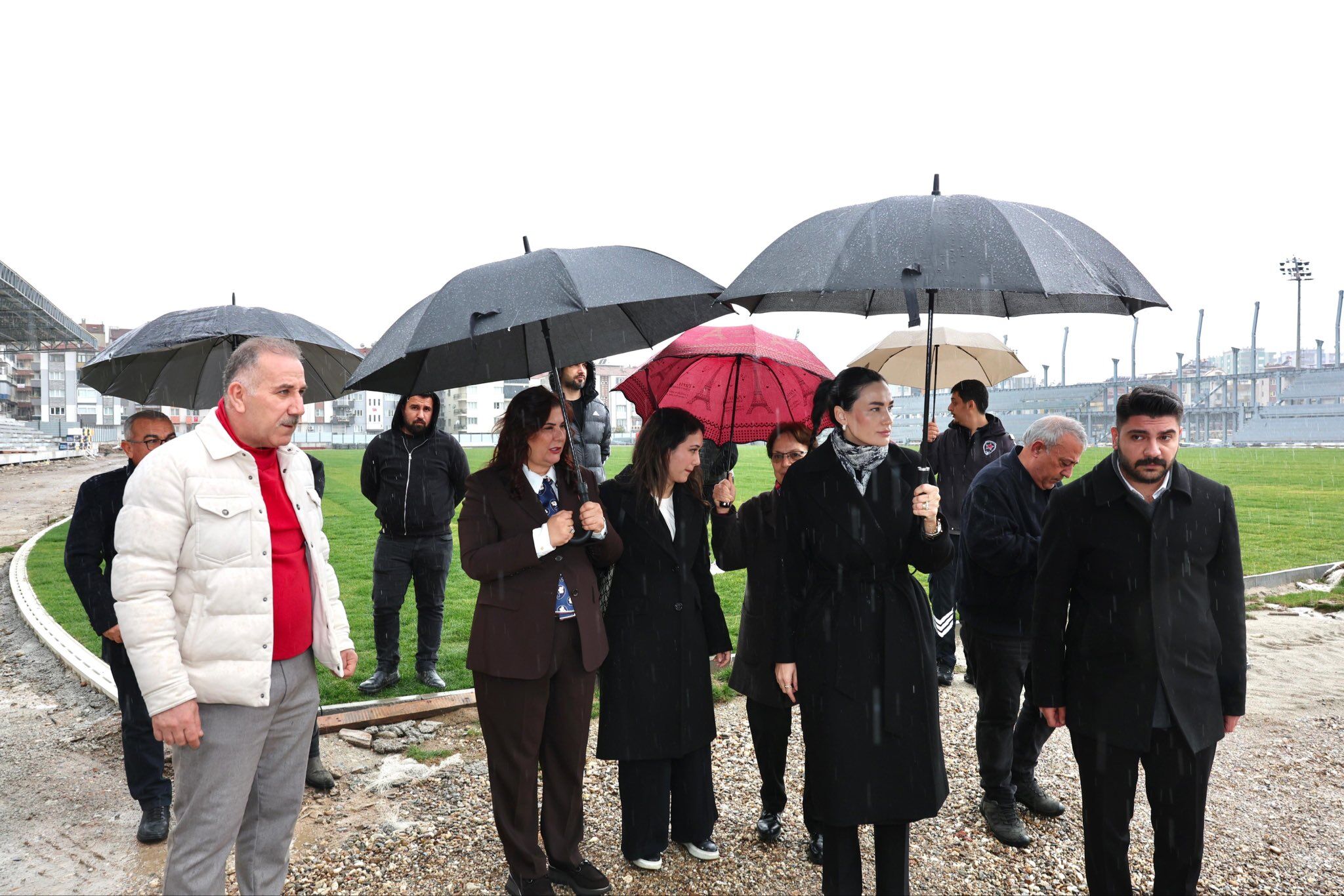 Ak Parti Aydin Heyetinden Adnan Menderes Stadyumu Proje Alaninda Inceleme 634834 88Ca682Cac31E39B91079E24102995B0