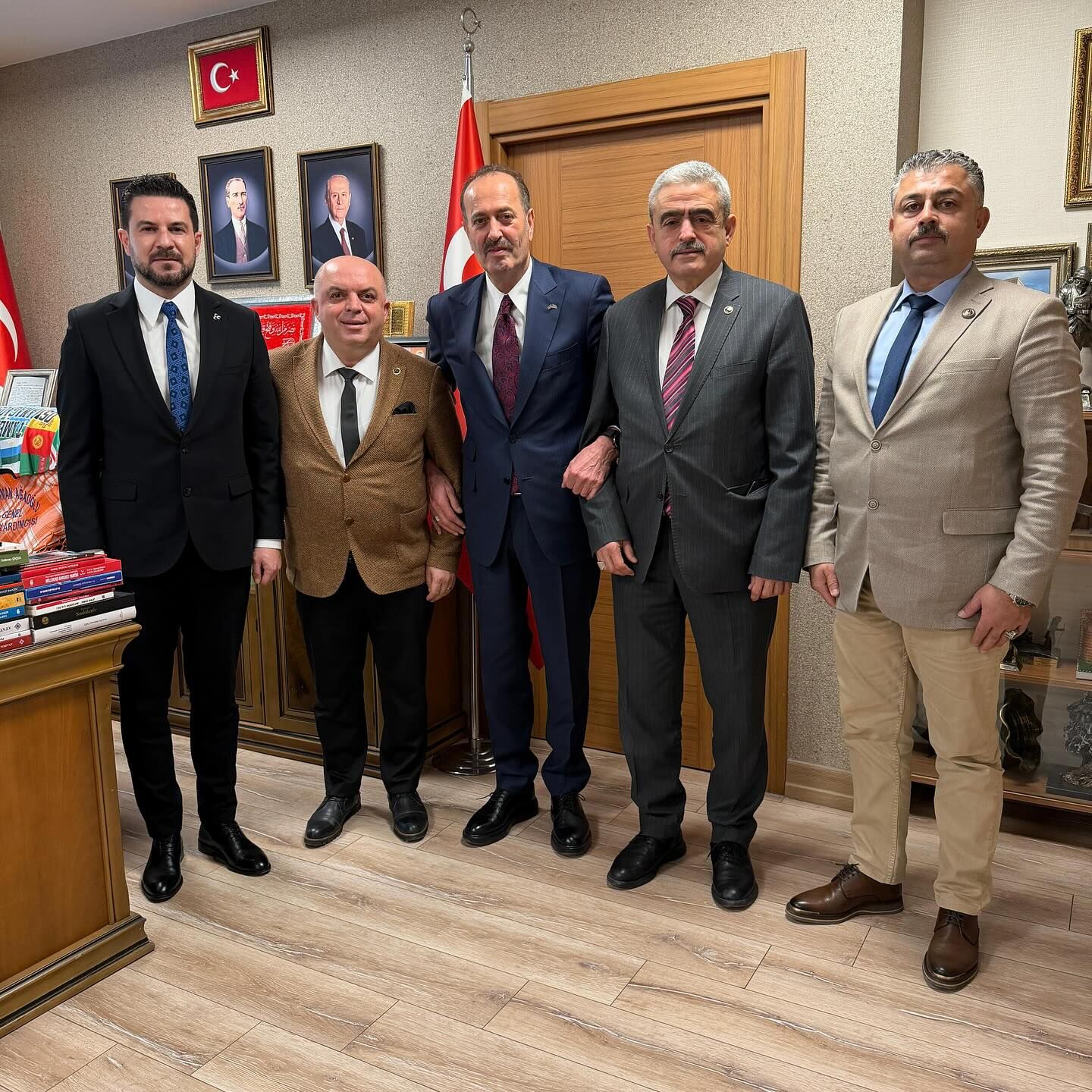 Alıcık, MHP genel merkezde ziyaretlerde bulundu
