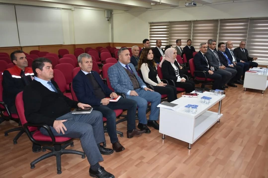 Aydinda Ilce Tarim Mudurleri Onemli Toplantida Bulustu 2026Nin Yol Haritasi Belirlendi 632641 D456Ee30080Df74F8Ddeb6D15Bb392B8