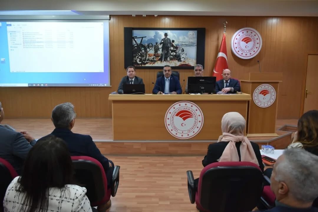 Aydinda Ilce Tarim Mudurleri Onemli Toplantida Bulustu 2026Nin Yol Haritasi Belirlendi 632641 E135321821F50D978F12C74A828Fb7B9