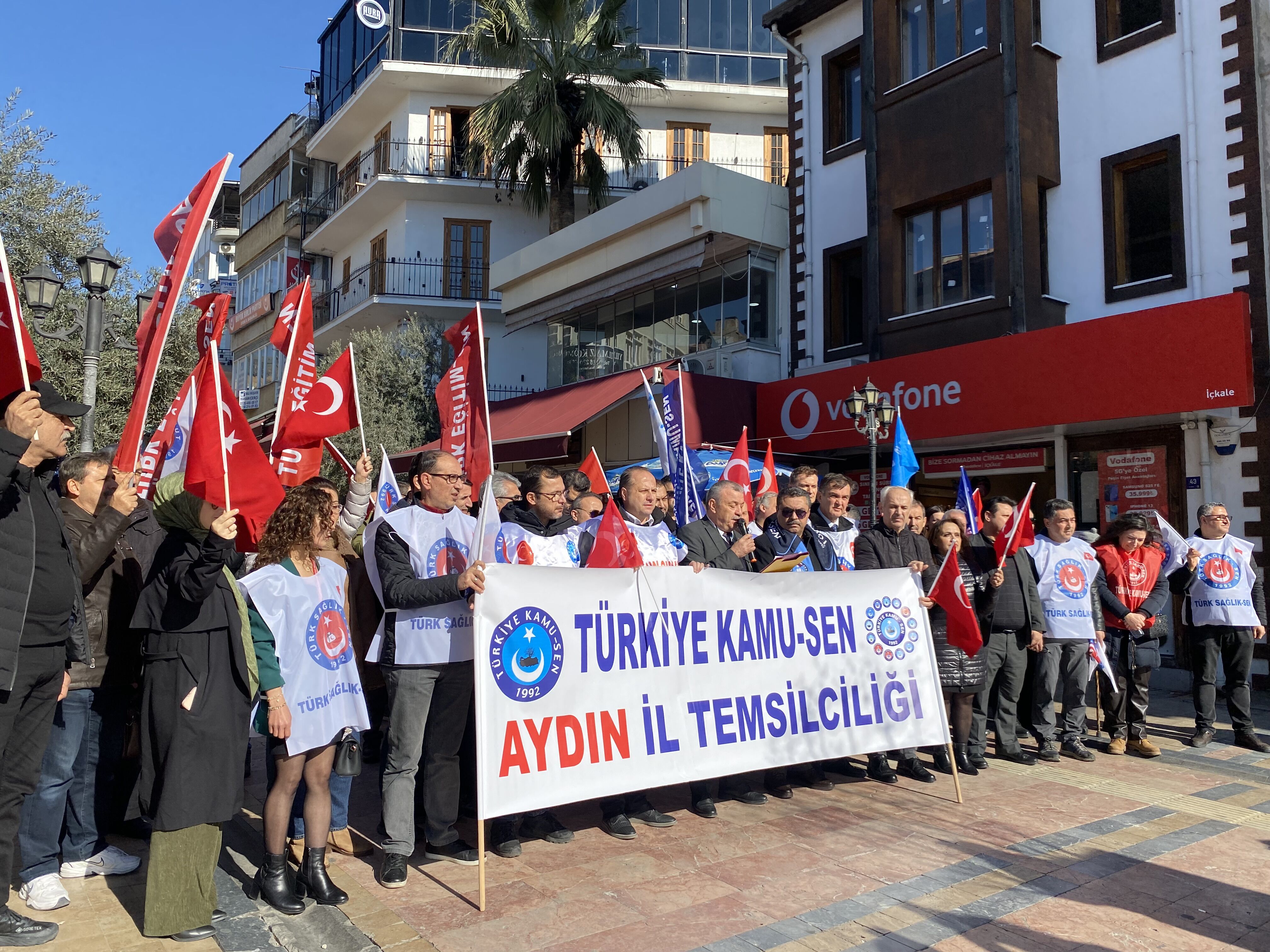 Aydinda Kamu Emekcileri Ve Emeklilerden Adalet Cagrisi Gecim Kosullari Her Gecen Gun Agirlasiyor 630348 D3Bd4Db5C2B1E93Ad2Df43C66D2Dc7B7