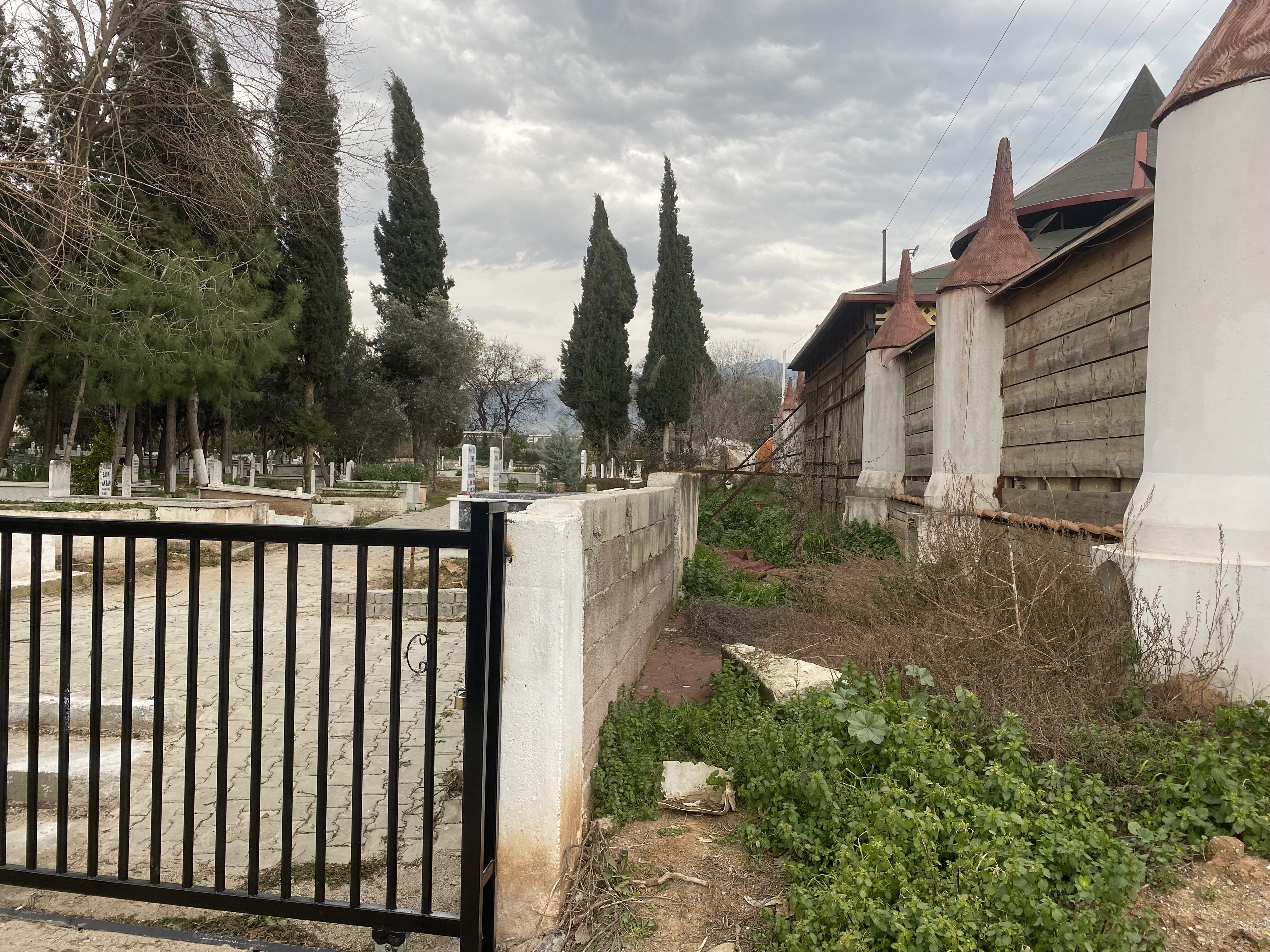 Aydın’daki o mahallede düğün ve yas aynı yerde