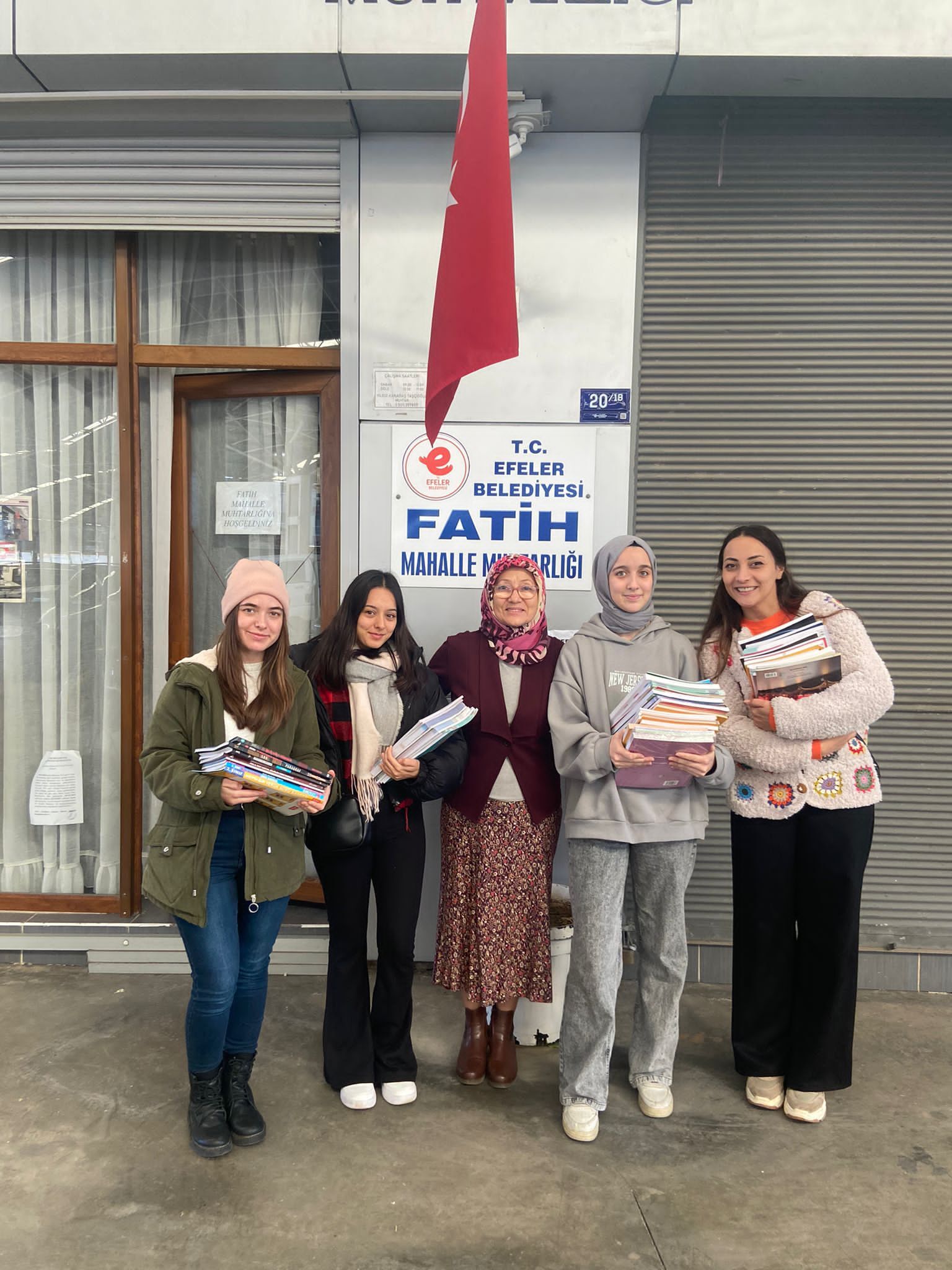 Aydinin Ilk Kadin Muhtari Sorunlari Tek Tek Anlatti Fatih Mahallesinde 17 Yildir Bitmeyen Emek Kurslar Ve Yardimlarla Degisen Hayatlar 627679 73C68E1981F87D48Ca3Bbe40Bb5B6Cb2
