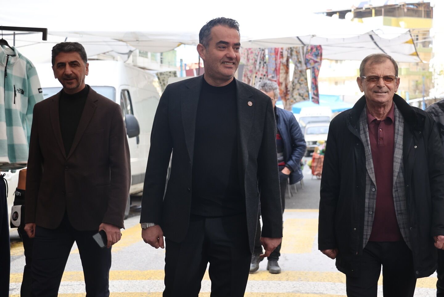 Baskan Arici Pazar Esnafiyla Bulustu Guzel Bir Kocarli Icin Calisiyoruz 629711 E15269112C0C2C7Dae62B952532581Ab