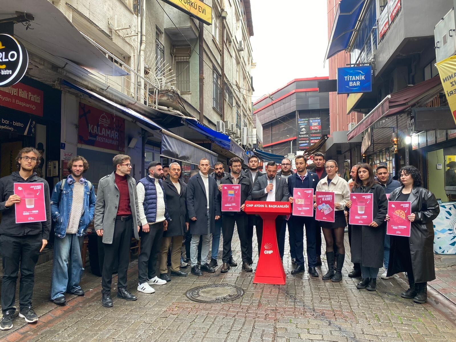Chp Aydinin Genclerinden Kyk Tepkisi Kyk Bursu Cep Harcligi Degildir 629215 725Aa5B8E999B704108Fc91689Bedae4