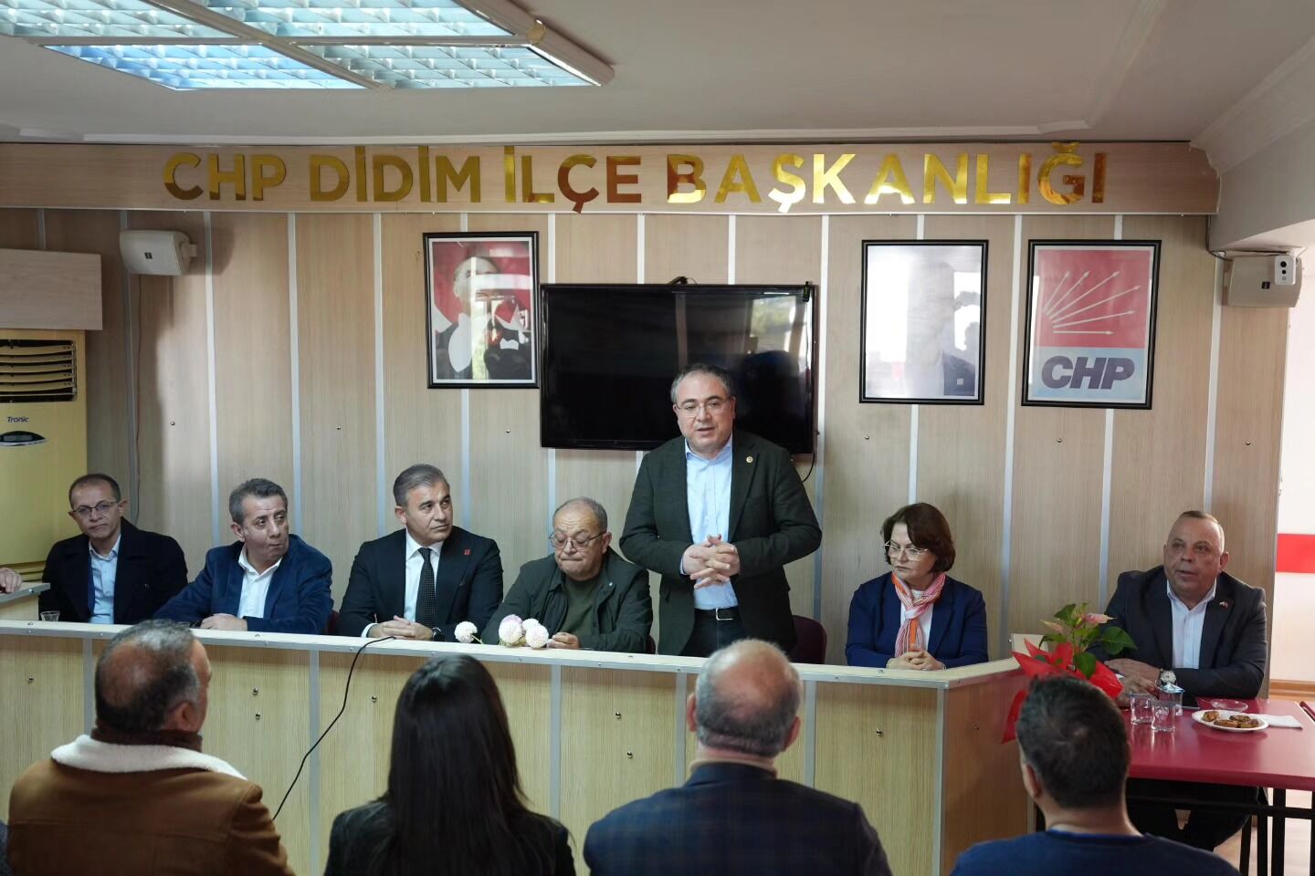 CHP heyeti Didim’de buluştu: Değerlendirme toplantısı gerçekleştirildi
