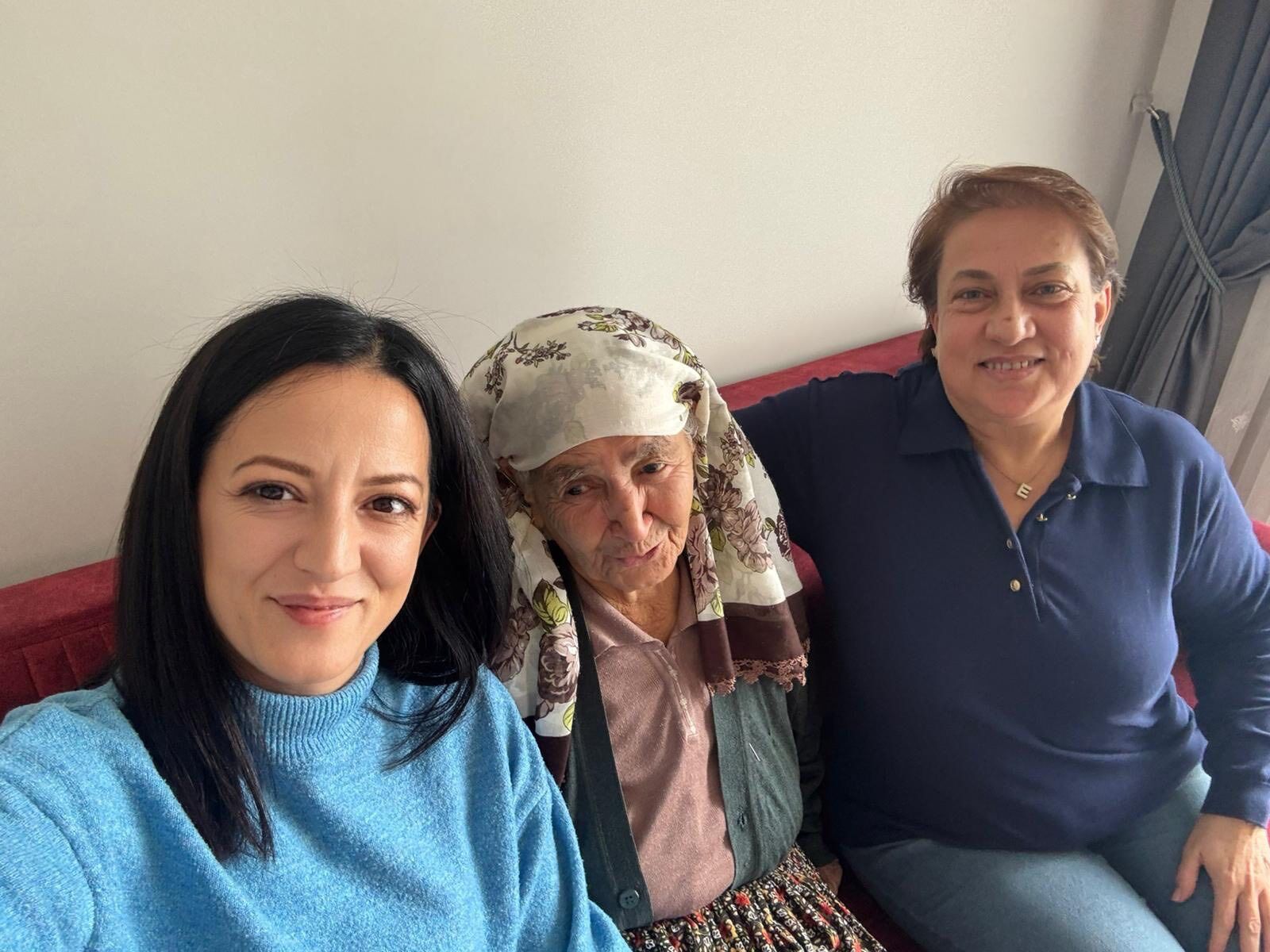 CHP Kadın Kolları mahalle ziyaretlerini sürdürüyor: "Girilmedik gönül bırakmayacağız”