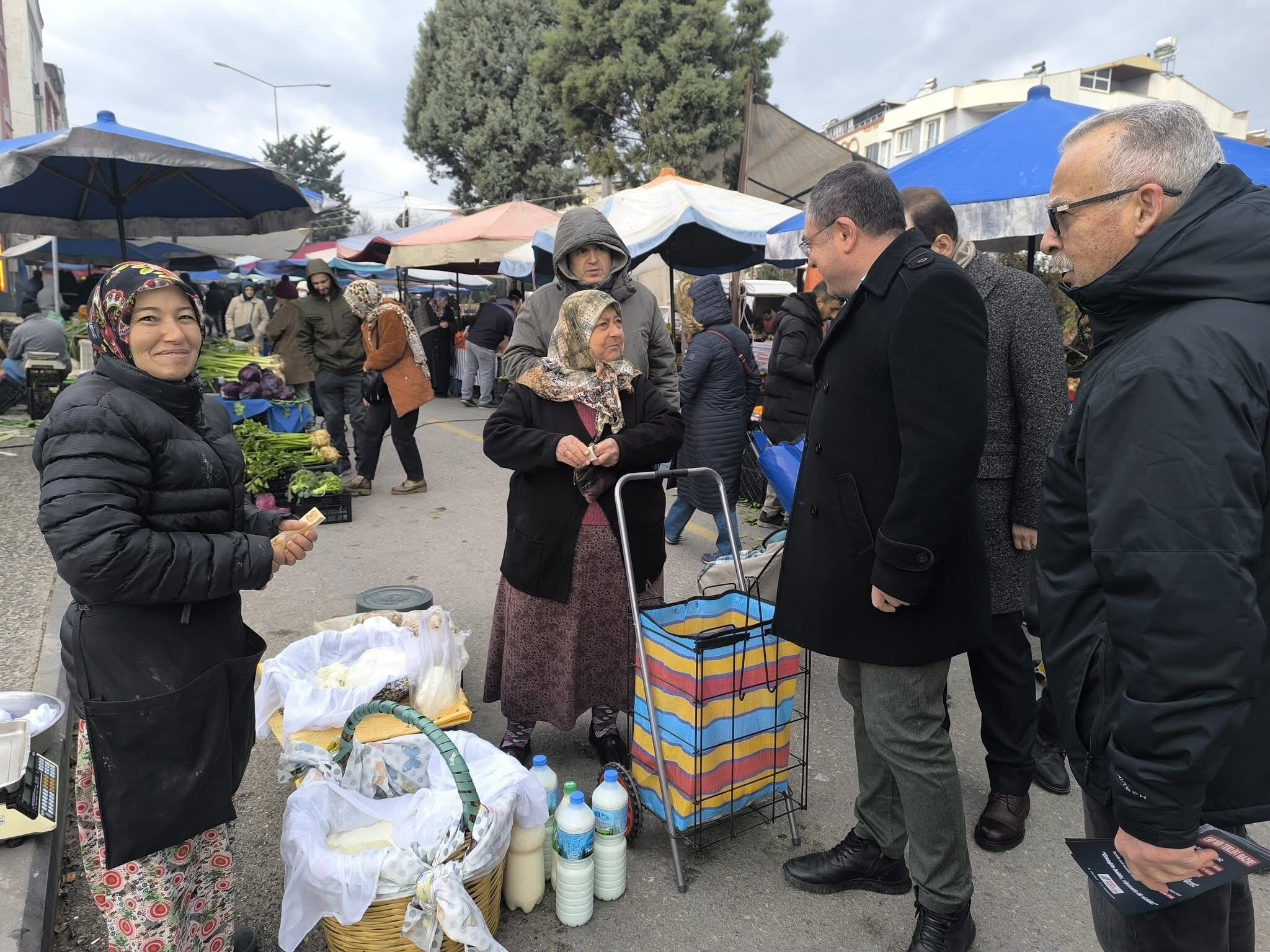 Chpli Karakoz Esnaf Ve Vatandasla Bir Araya Geldi Vatandasi Enflasyona Ezdiren Bu Kara Duzeni Degistirecegiz 627371 5B8Cf3C7538760Bfb4D664B82Ce0C46C