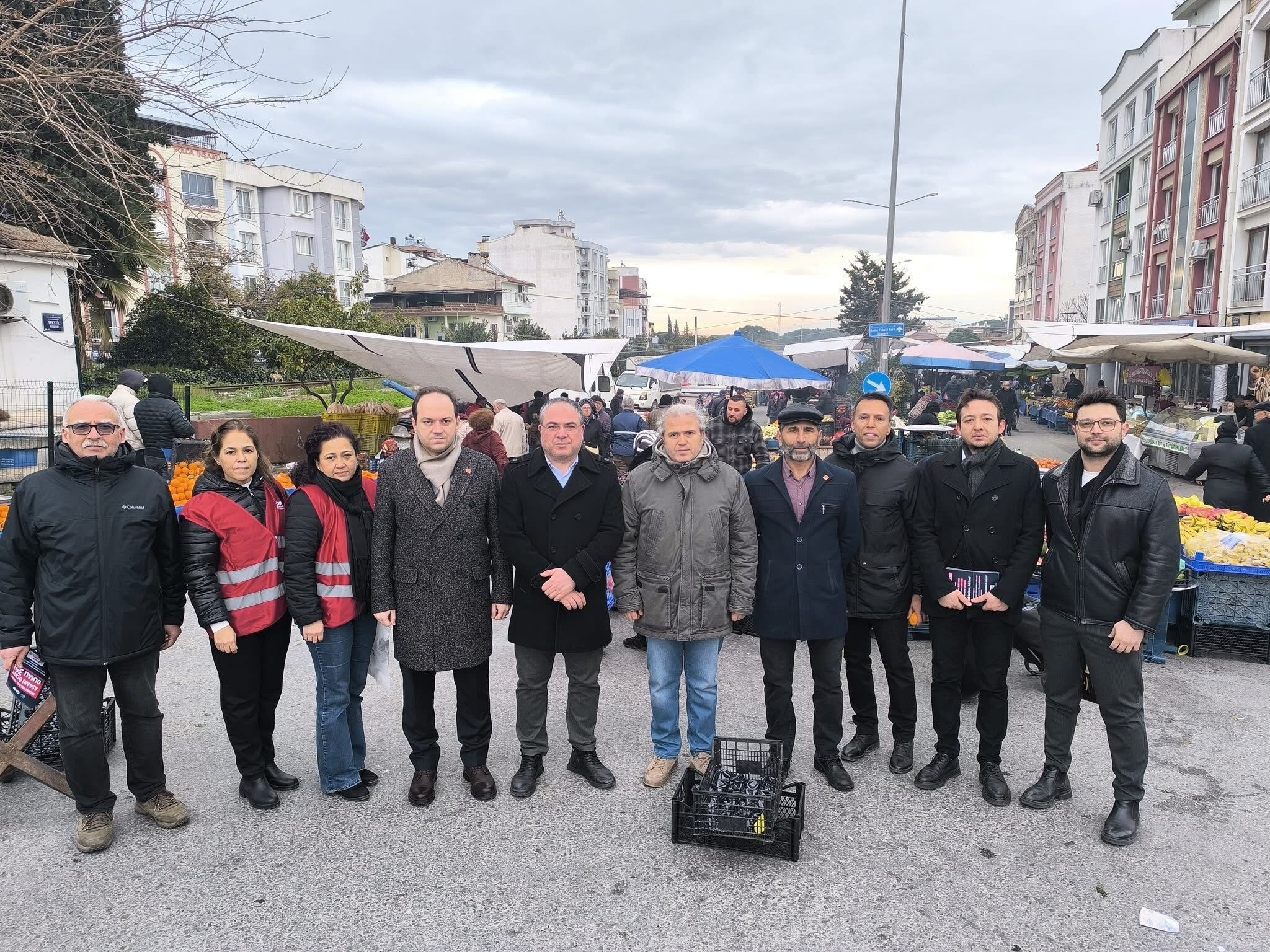 Chpli Karakoz Esnaf Ve Vatandasla Bir Araya Geldi Vatandasi Enflasyona Ezdiren Bu Kara Duzeni Degistirecegiz 627371 Ad27Cf930B8Ff9797437Fc80B8088Dc4