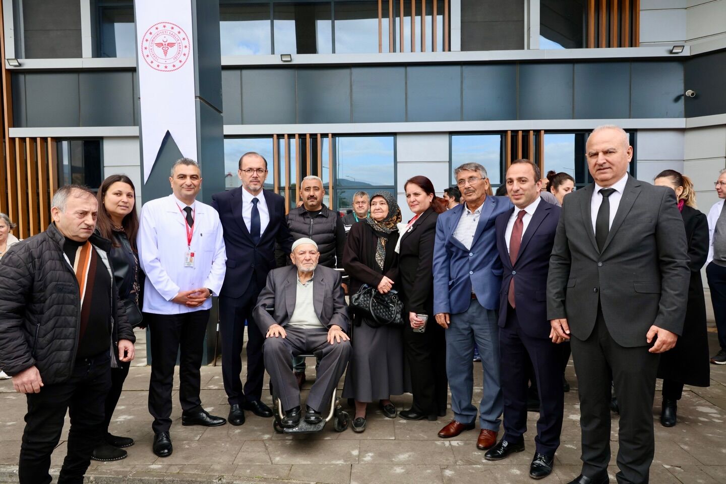 CHP’li Kıvrak hastane açılışına katıldı: "İlçemize ve vatandaşlarımıza hayırlı olsun”