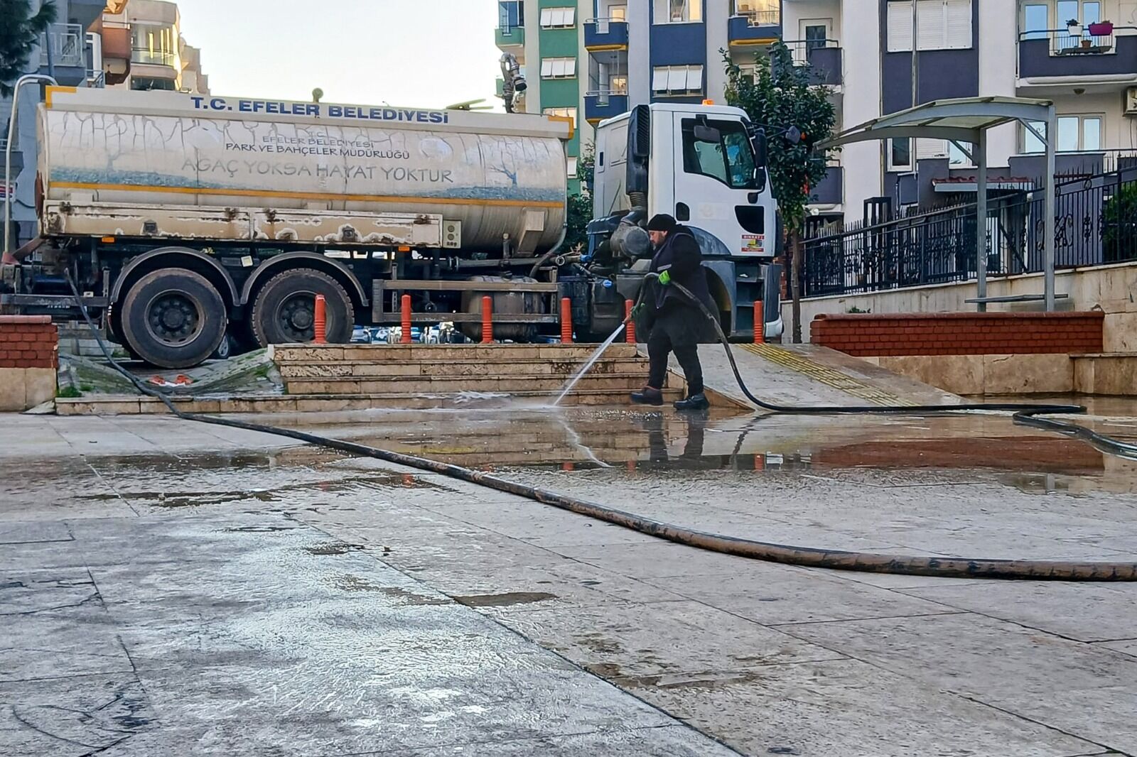 Cocuklar Guvenle Oynasin Diye Efelerde Parklar Tertemiz 631708 C609Bc3B4673A280A0B760B5B80D8C8D