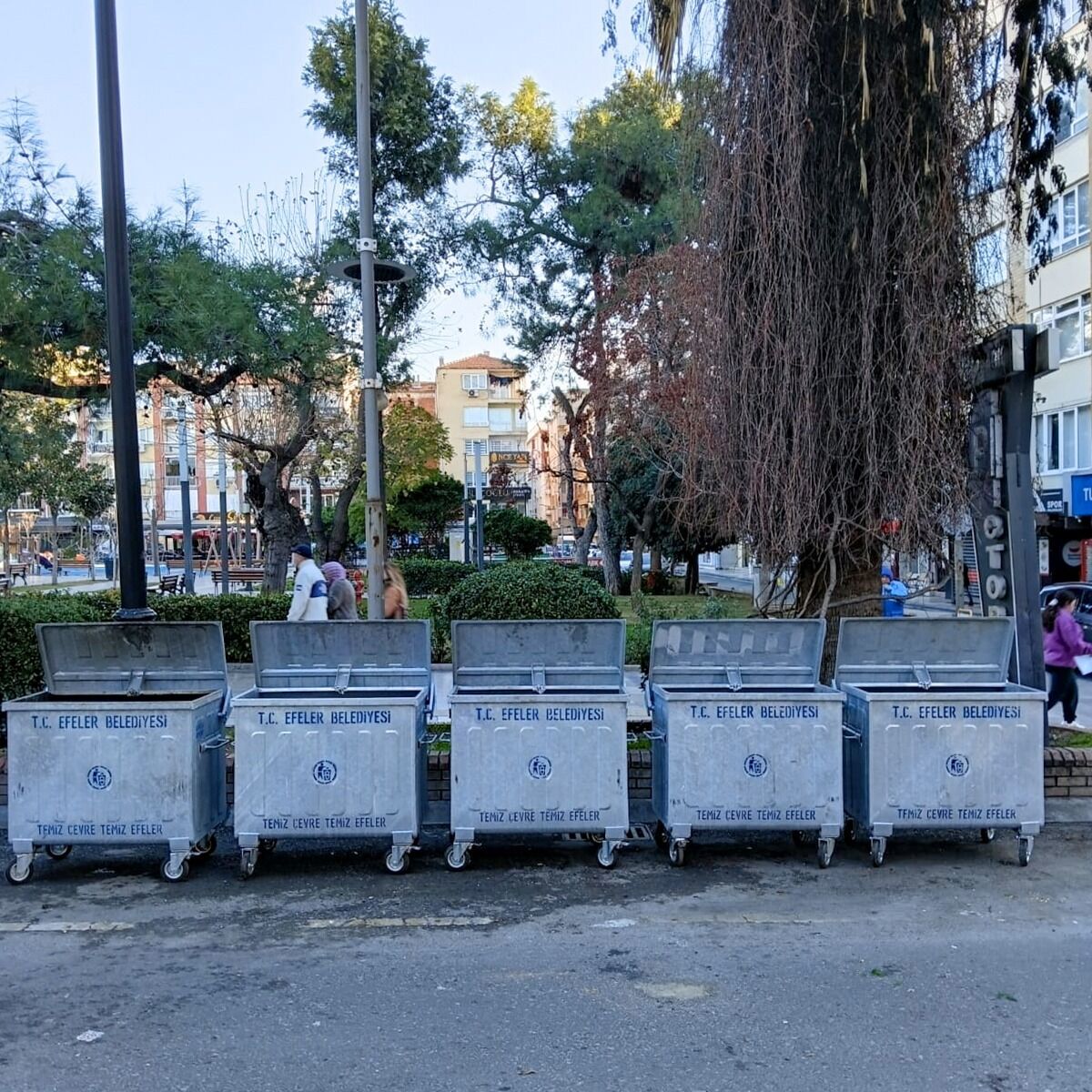 Efelerde Temizlik Hizmetleri Gucleniyor 630515 2A07B2F1715D179D2F655F825A25B862