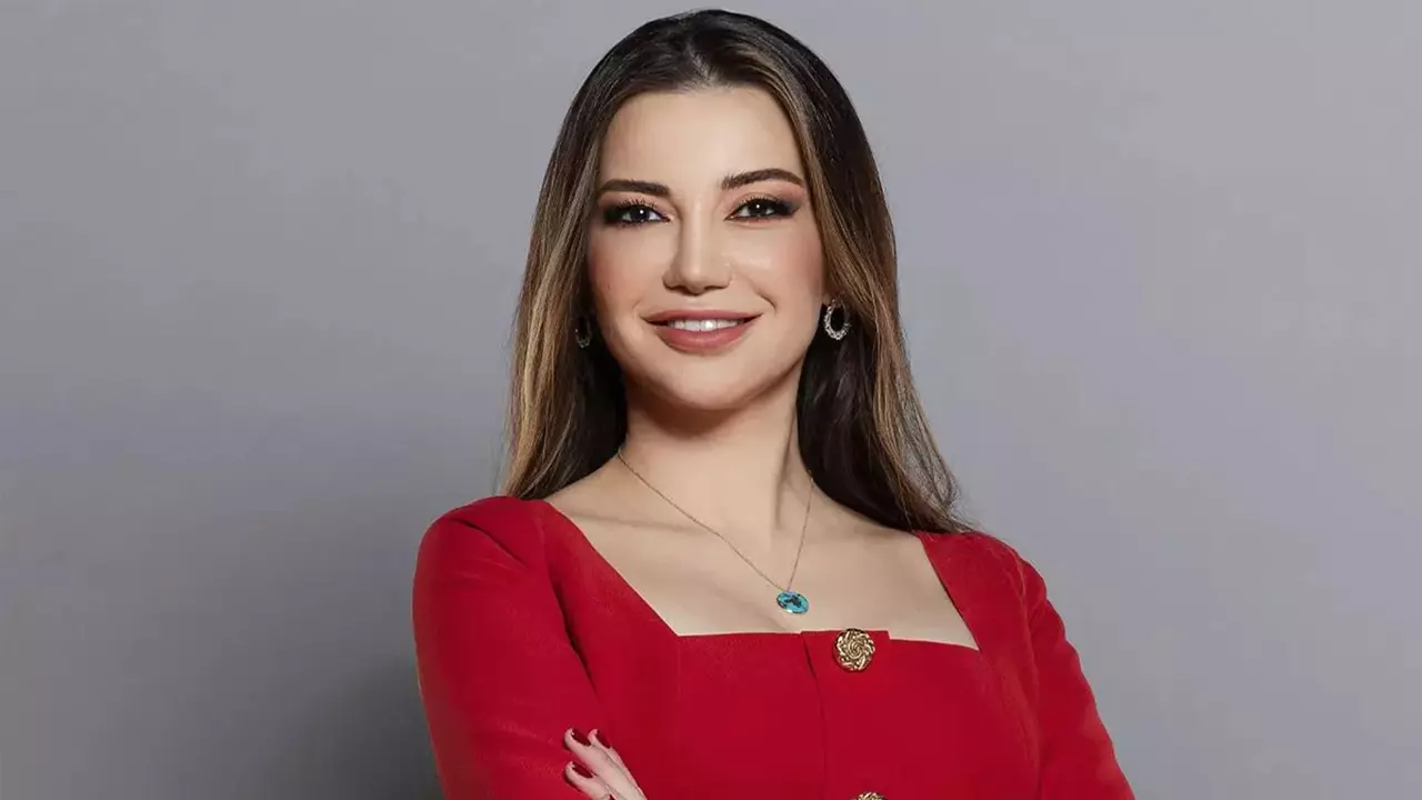 Esra Ezmeci