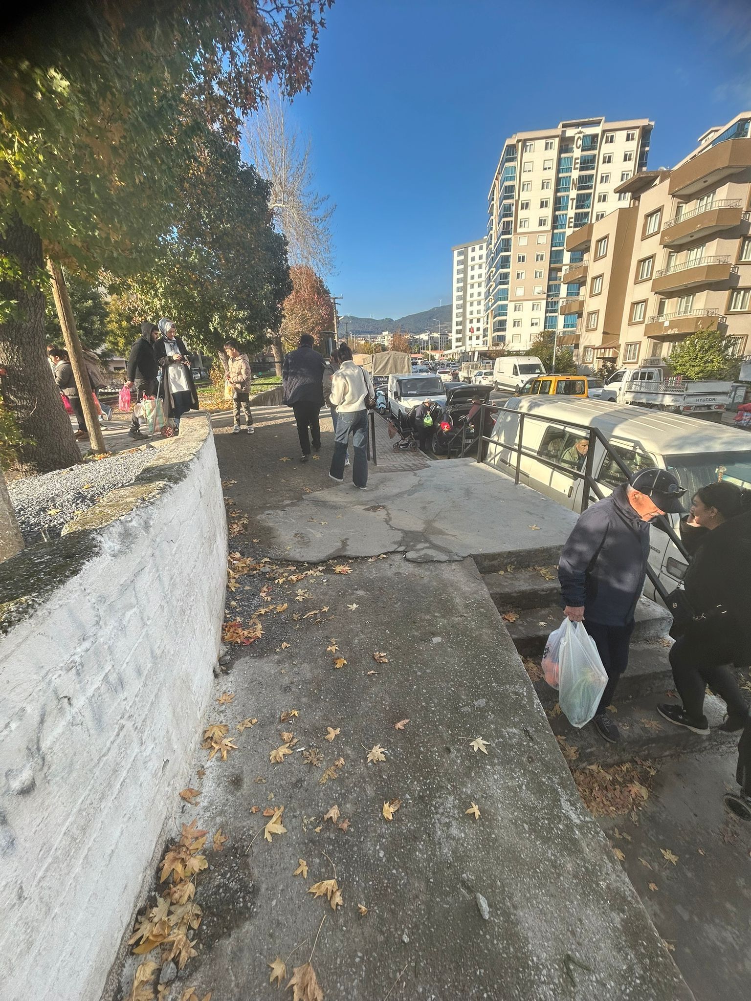 Hedef gündeme taşımıştı: Söke’de göçen merdiven onarıldı