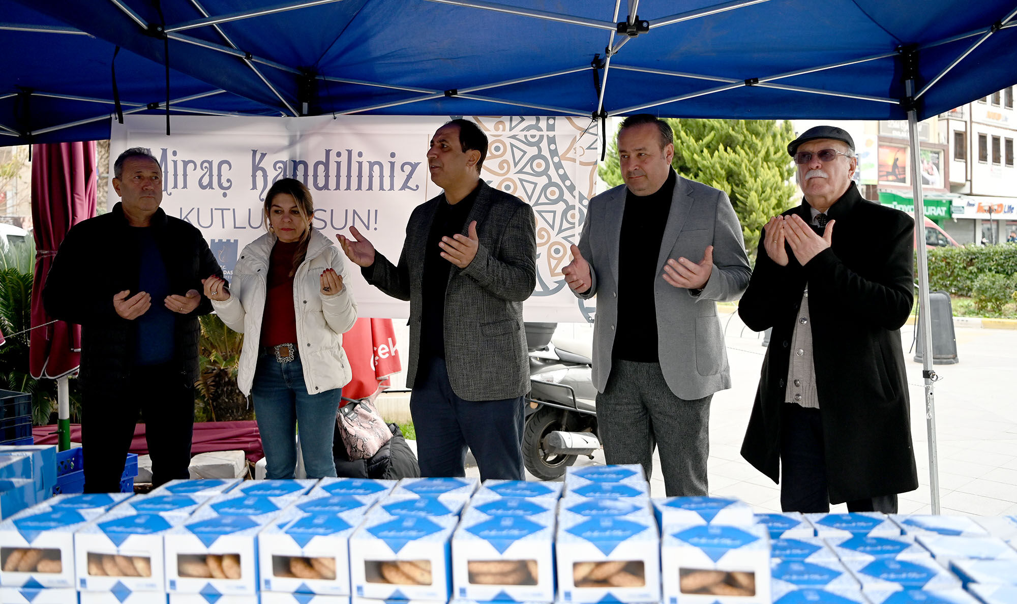 Kusadasi Belediyesinden Kandil Simidi Ikrami 630711 78D96F0E7915E2F48Fbaf39B1Cb5077F