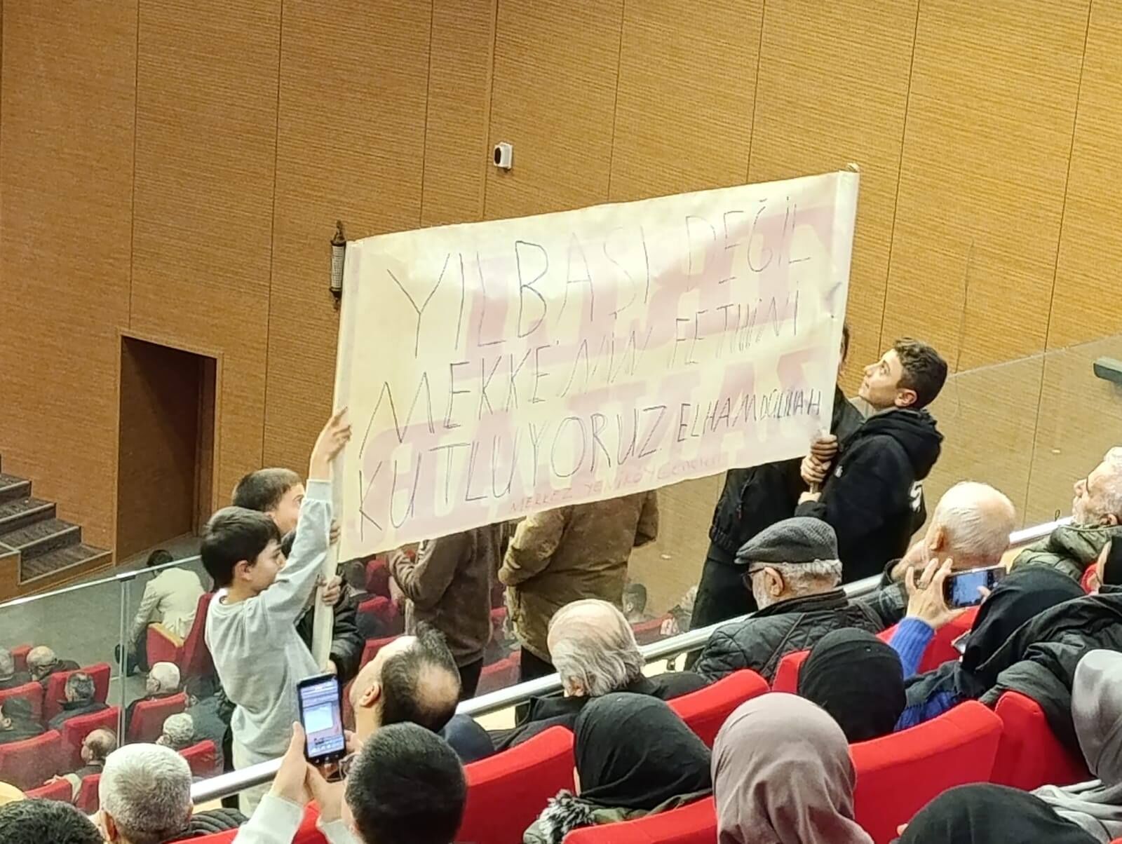 Mekkenin Fethi Aydinda Dualar Ve Kuran Tilavetleriyle Anildi 626867 841685213893B5591B0F994C6F9Fe19A