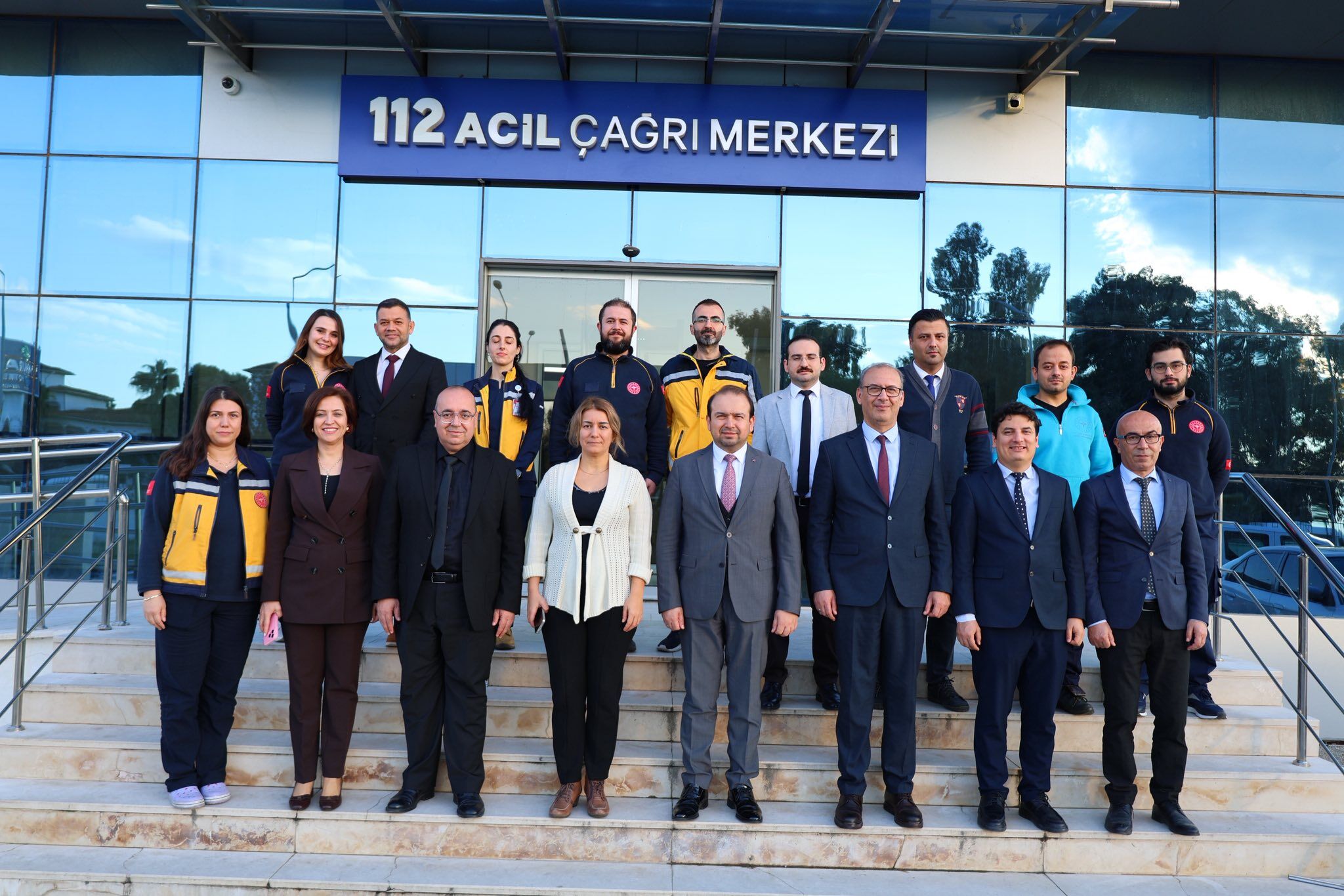 Müdür Şenkul, yeni yıla mesaiyle giren sağlık çalışanlarına moral verdi