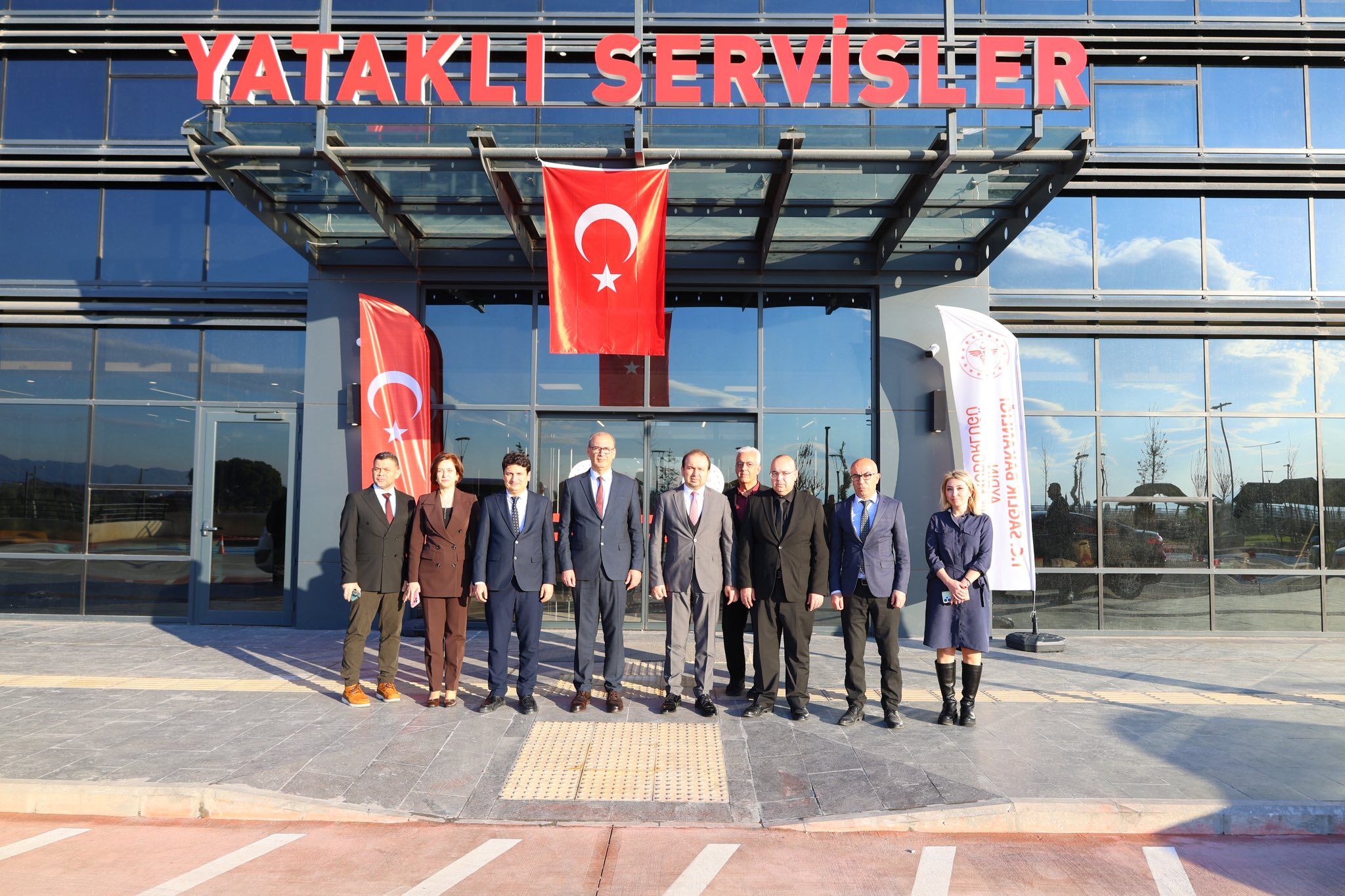 Müdür Şenkul, yeni yıla mesaiyle giren sağlık çalışanlarına moral verdi
