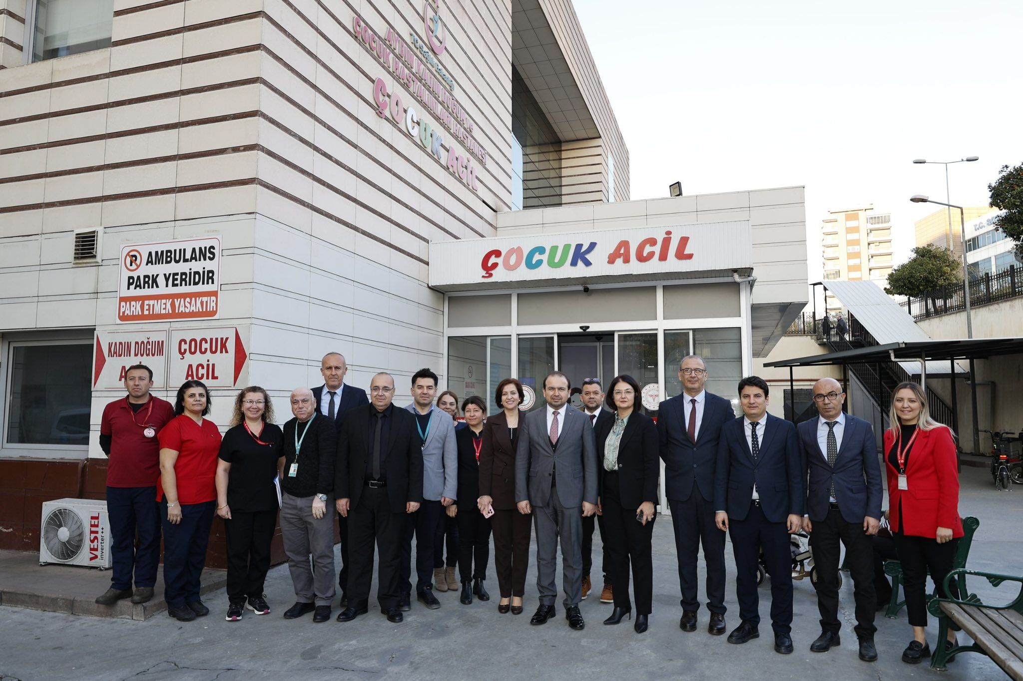 Müdür Şenkul, yeni yıla mesaiyle giren sağlık çalışanlarına moral verdi