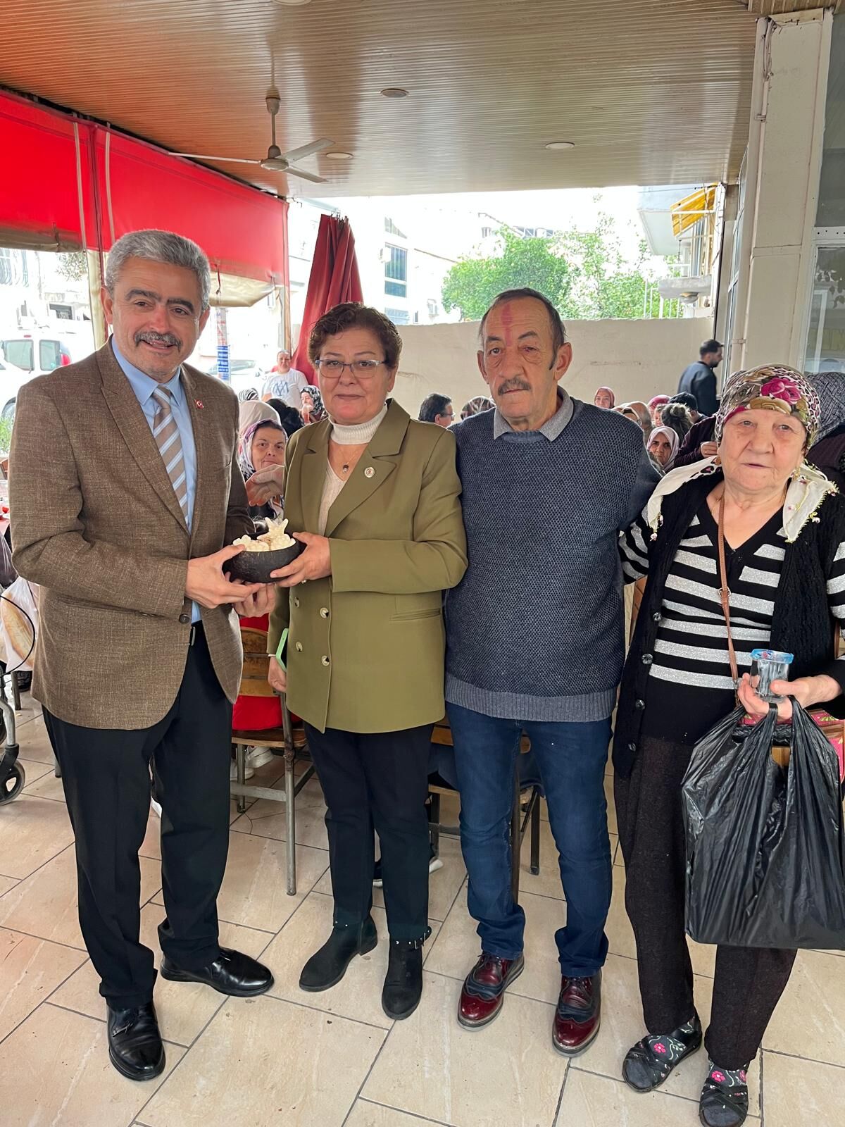Muhtar Akçasakız, Sağlık Ocağı gelişmesini değerlendirdi: “Mahallemiz adına umut vericidir”