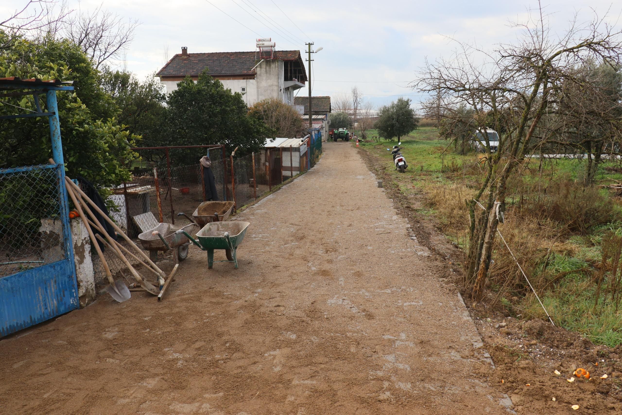 Nazilli Belediyesinden Arslanlida Yol Calismasi 629618 D37431D1D04B9D0592Fa3326E4D0E587