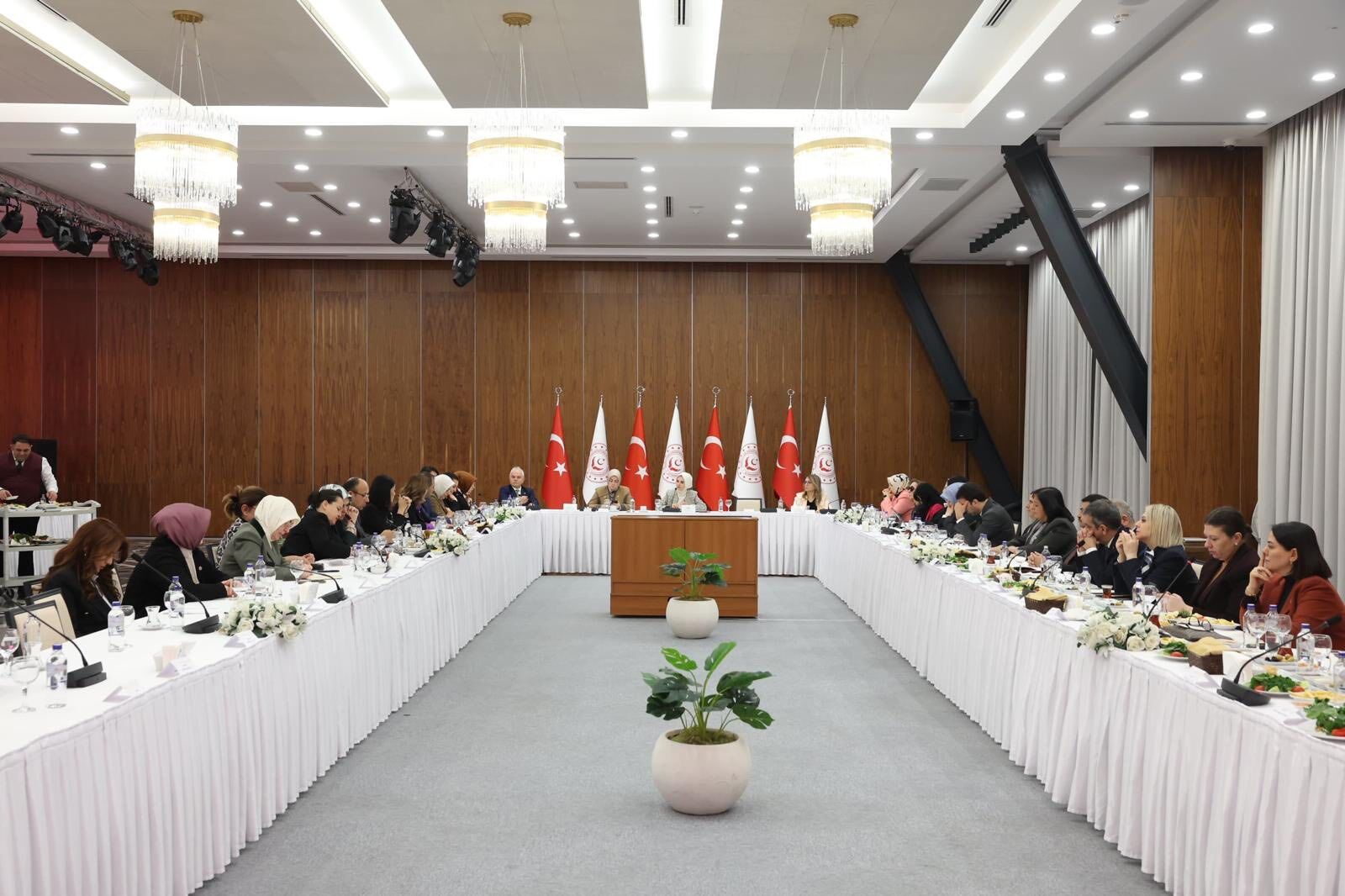 Saribas Bakan Goktasla Bir Araya Geldi Her Adimin Destekcisi Olmaya Devam Edecegiz 630398 6331124C361537Bc0A3A68F54Fc1E9Ba