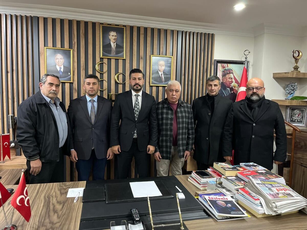 MHP Aydın'da gündem Büyükşehir Meclisi: Cihangiroğlu üyelerle bir araya geldi
