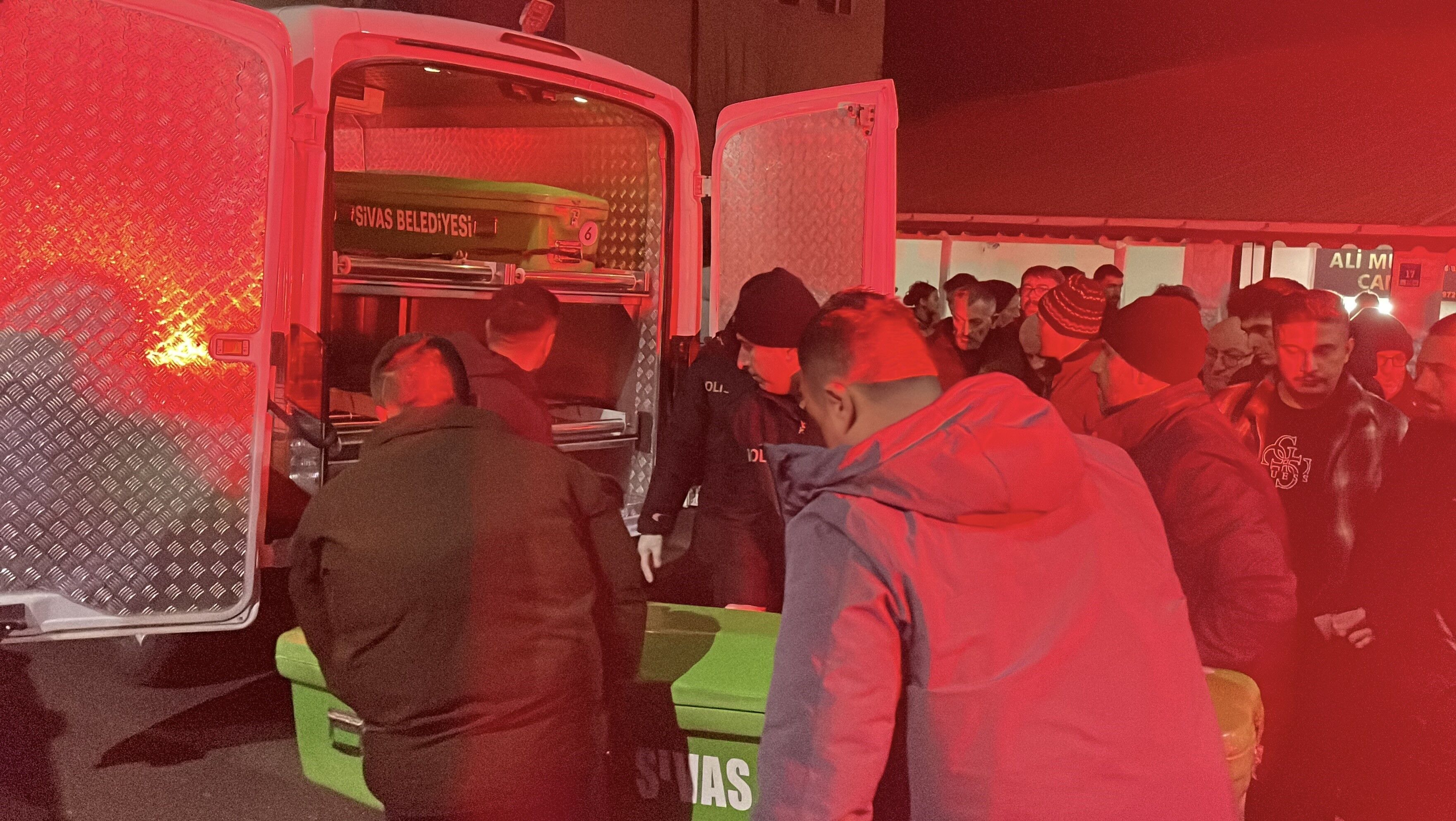Kayınvalide ve gelini birbiri ardına hayatını kaybetti