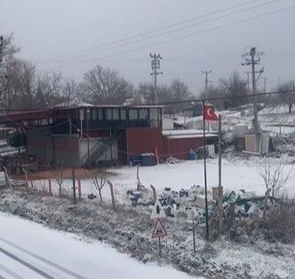 Aydın’ın yüksek kesimleri beyaza büründü: Mahallelerde kartpostallık görüntüler