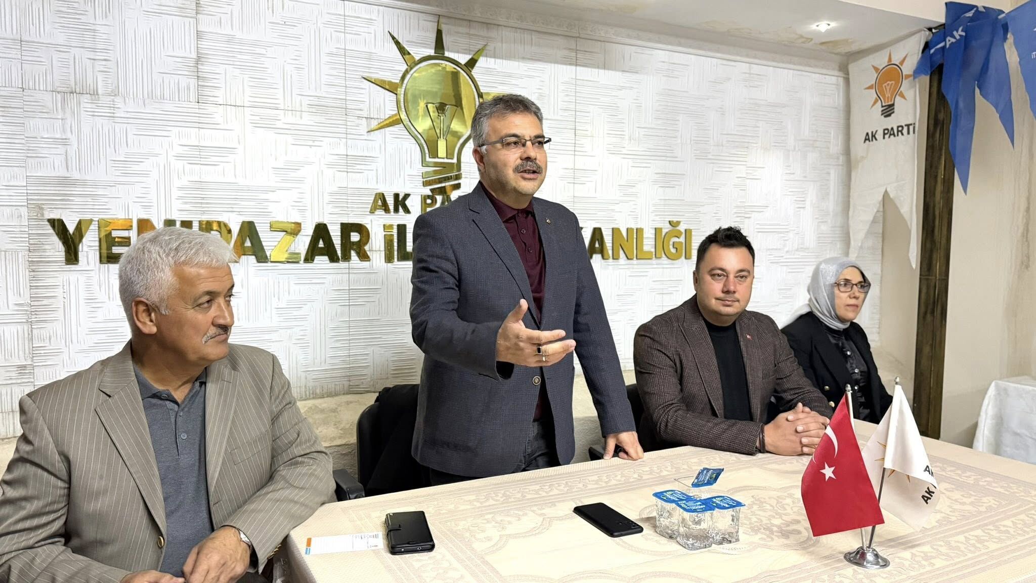 Ak Parti Yenipazarda Gelecegi Konustu Hedefler Masaya Yatirildi 638819 02914F1Bc000C22B1C44Bab41B53F144