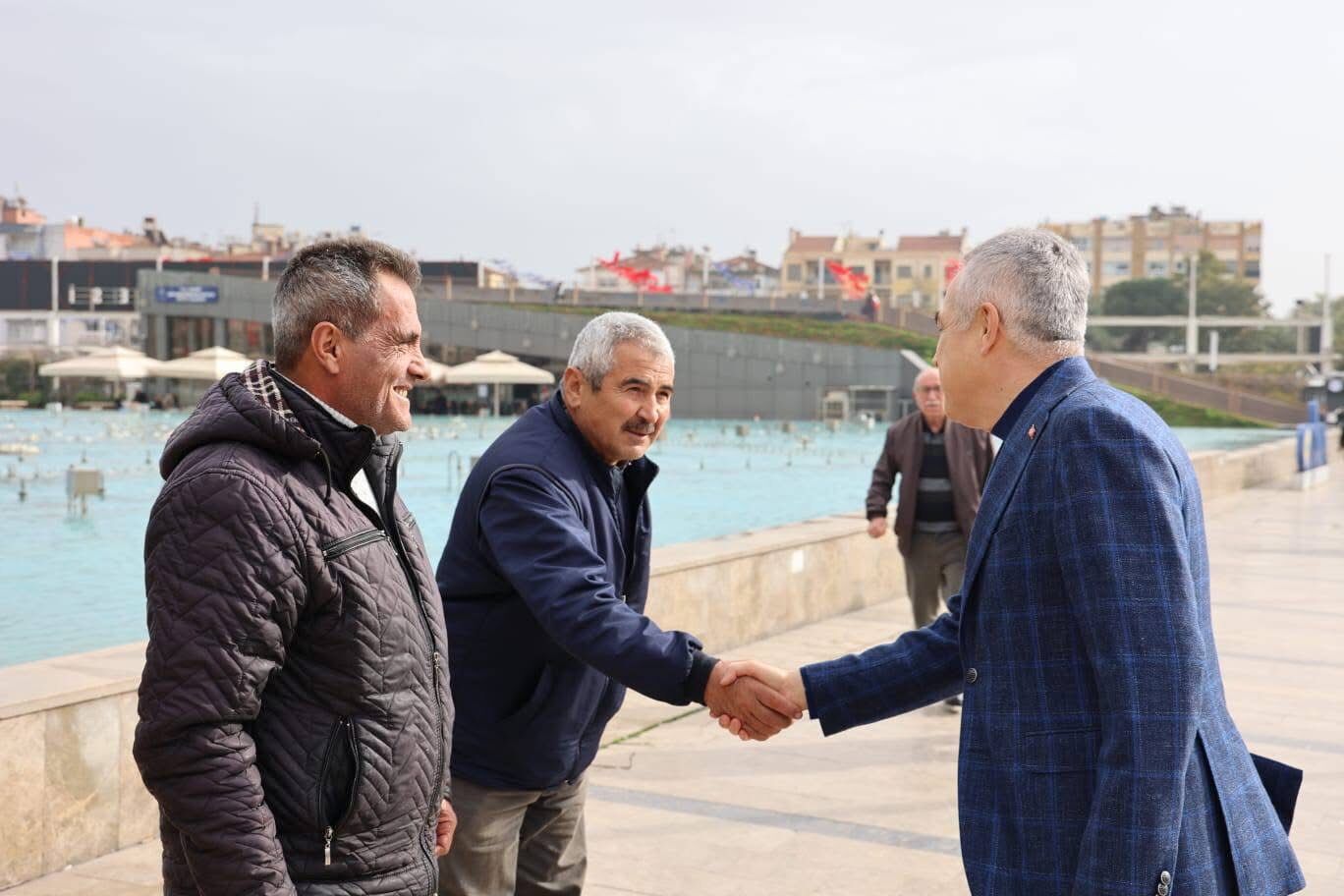 Ak Partili Mustafa Savas Efelerde Vatandasin Nabzini Tuttu Birligimiz Daim Olsun 639564 148Ca9D916D9Fbbd7Db1661A5C5A482E