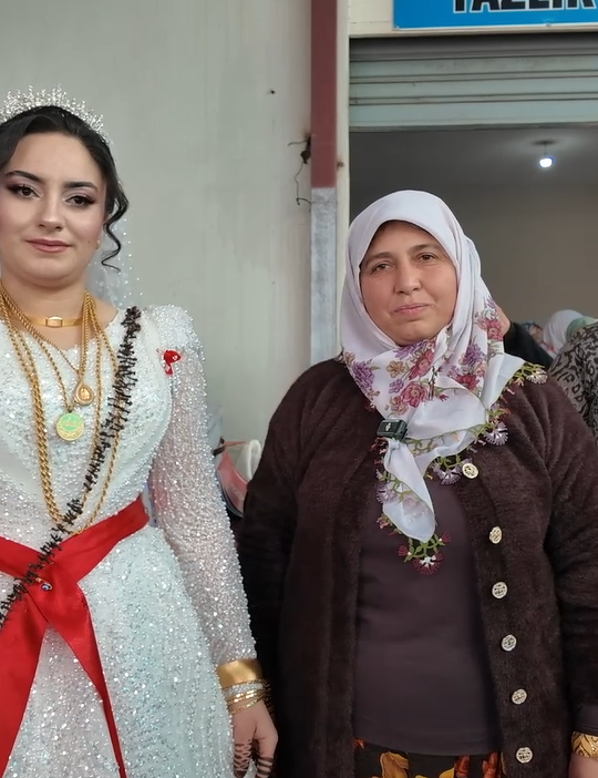 Aydın’da düğün adetleri değişmedi: Eski gelenekler bu mahallede yaşatılıyor