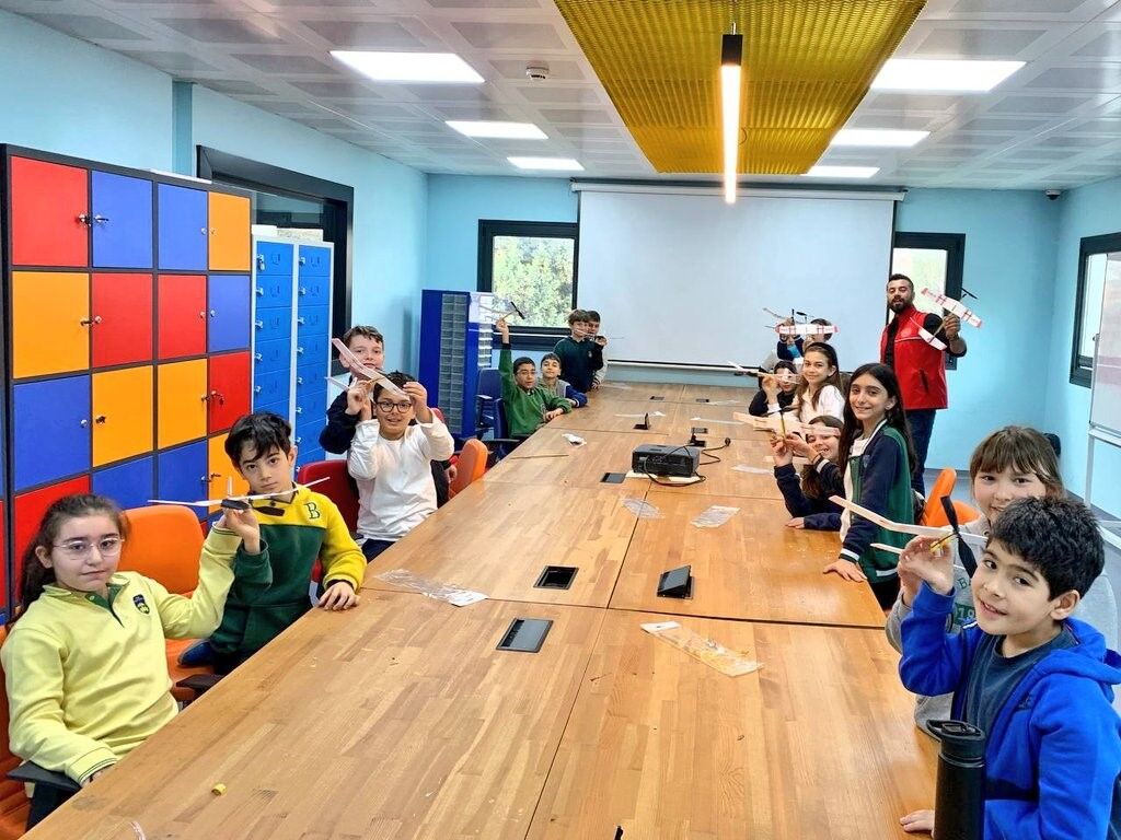 Aydindaki Ogrencilere Mujde Teknoloji Atolyesinde 36 Ay Ucretsiz Egitim Firsati Basvuru Surecinde Gerim Sayim 641511 8A5A1D591Ea48940D6933Fc2F7F046F0