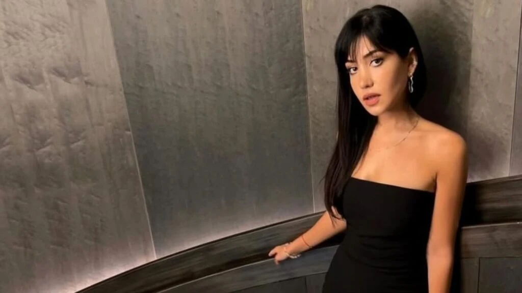 Ayşe Kırca Kimdir
