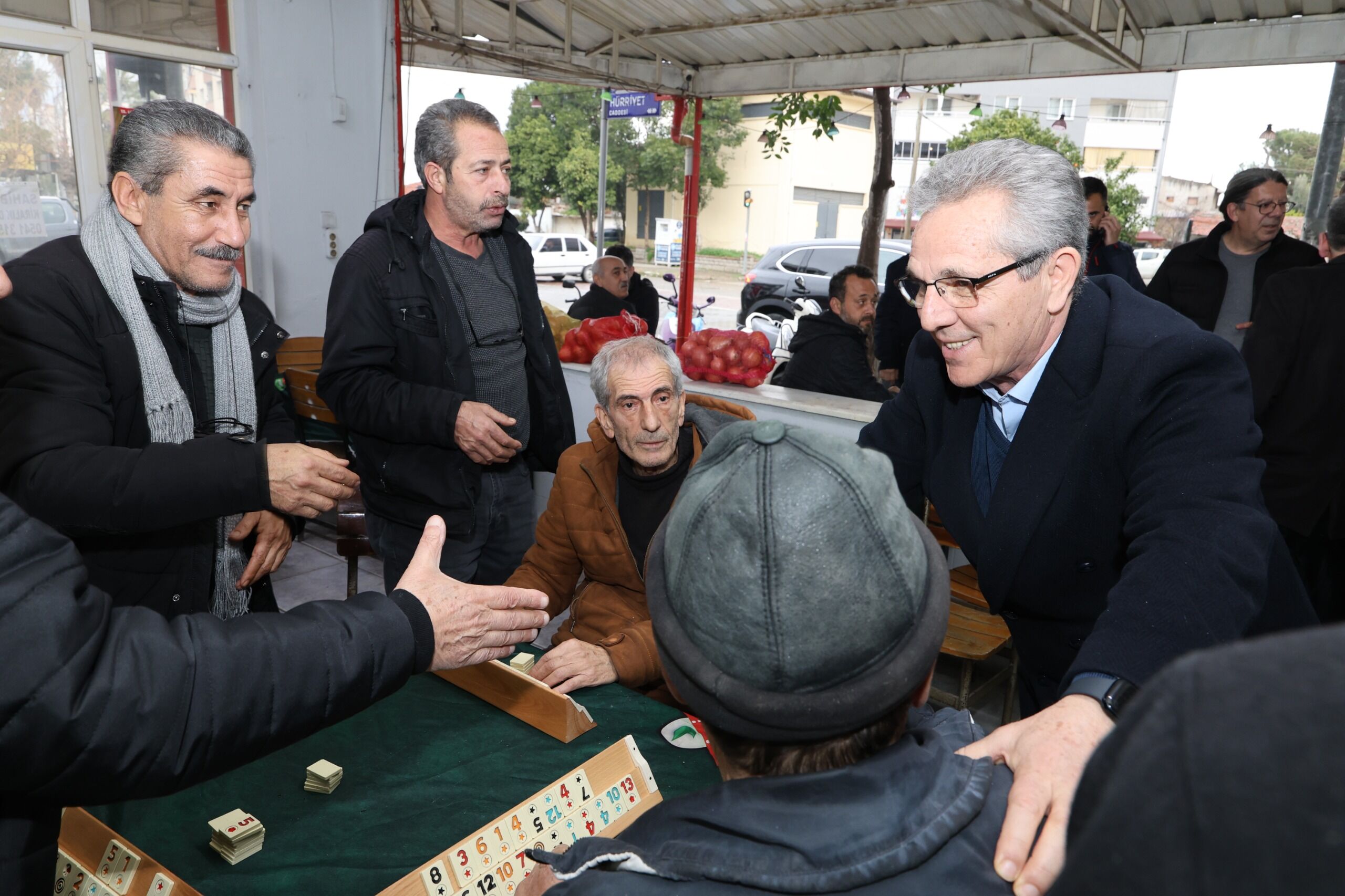 Başkan Tetik vatandaşları dinledi