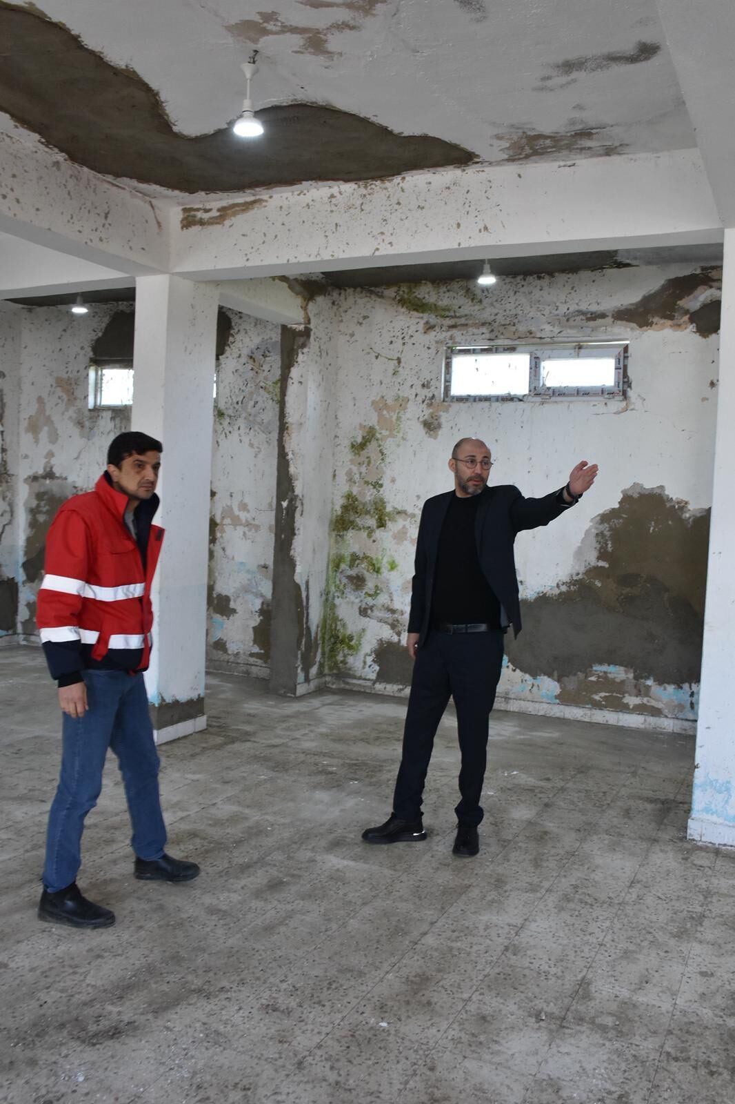 Baskan Zencirciden Dugun Salonu Hamlesi 3 Mahalle Es Zamanli Calismayla Dugun Salonuna Kavusuyor 641632 0115Aa3Ae87Eec9Facfcdf6E4C8C8099