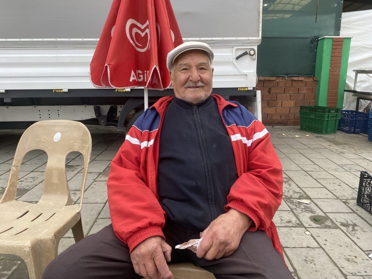 Çineli Hasan amca gençlere taş çıkarıyor: 85 yıllık çınar çalışma aşkını Hedef’e anlattı