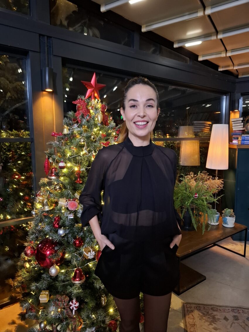 Esra Ronabar Kaç Yaşında