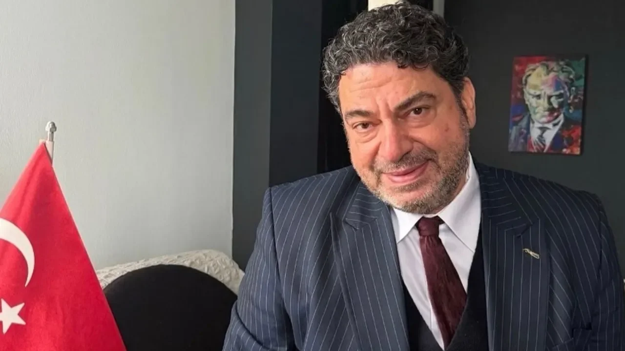 Hakan Taşıyan Kim