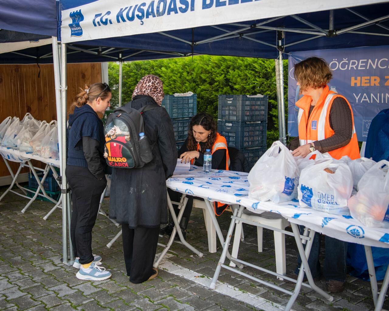Kusadasinda Cocuklar Okula Her Gun Saglikli Ve Mutlu Basliyor 639509 84376E3027E66071A6A058C60E4D9Ac6-1
